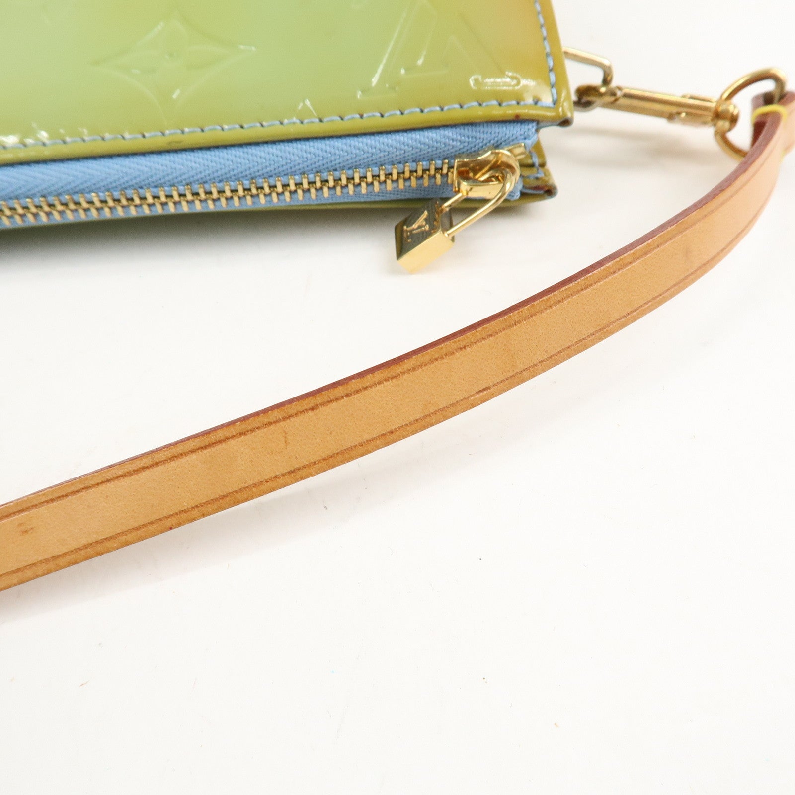 Louis Vuitton Monogram Vernis Lexington Hand Bag Baby Blue M91011 Used