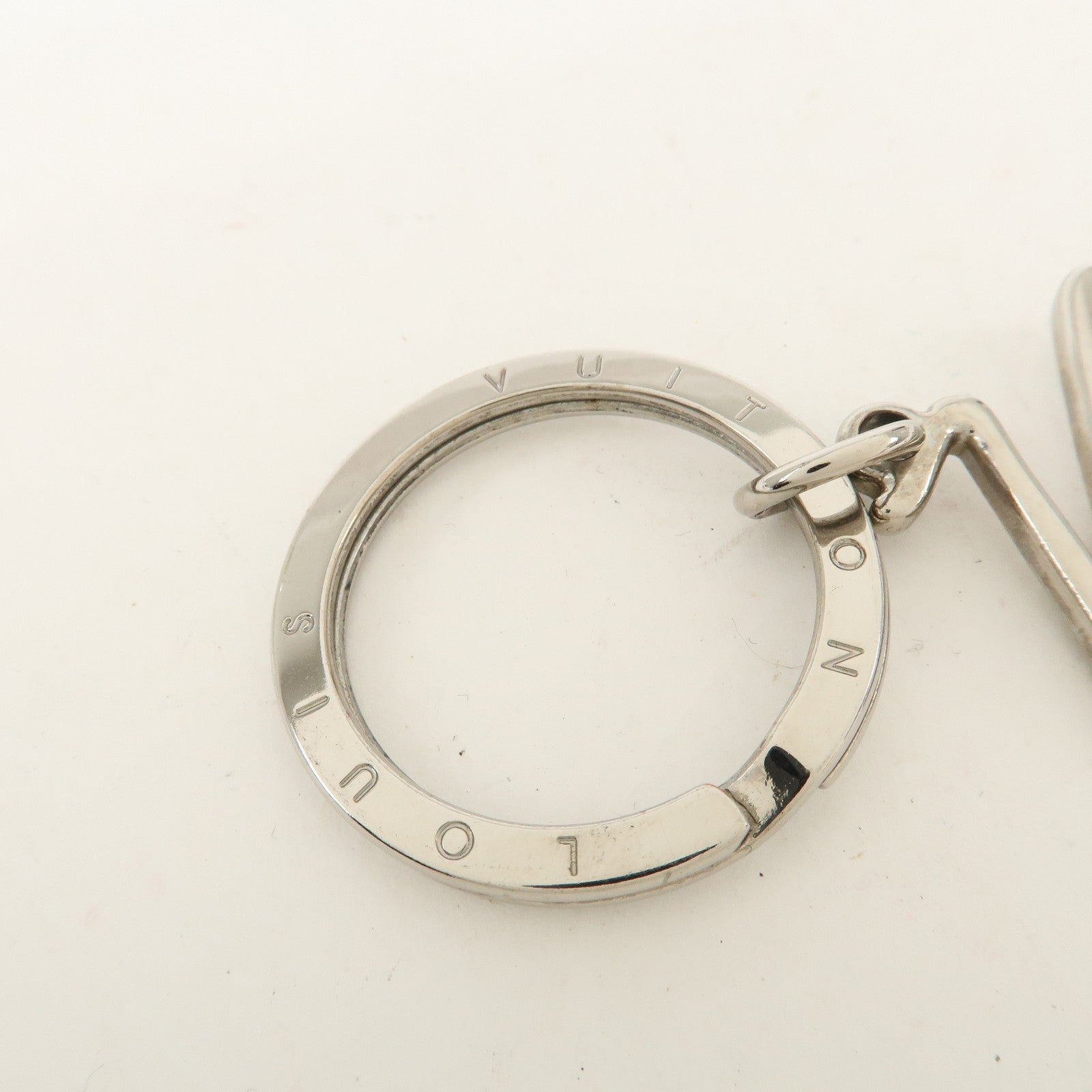Louis Vuitton Porte Cles LV Autograph Key Chain Silver M68829 Used