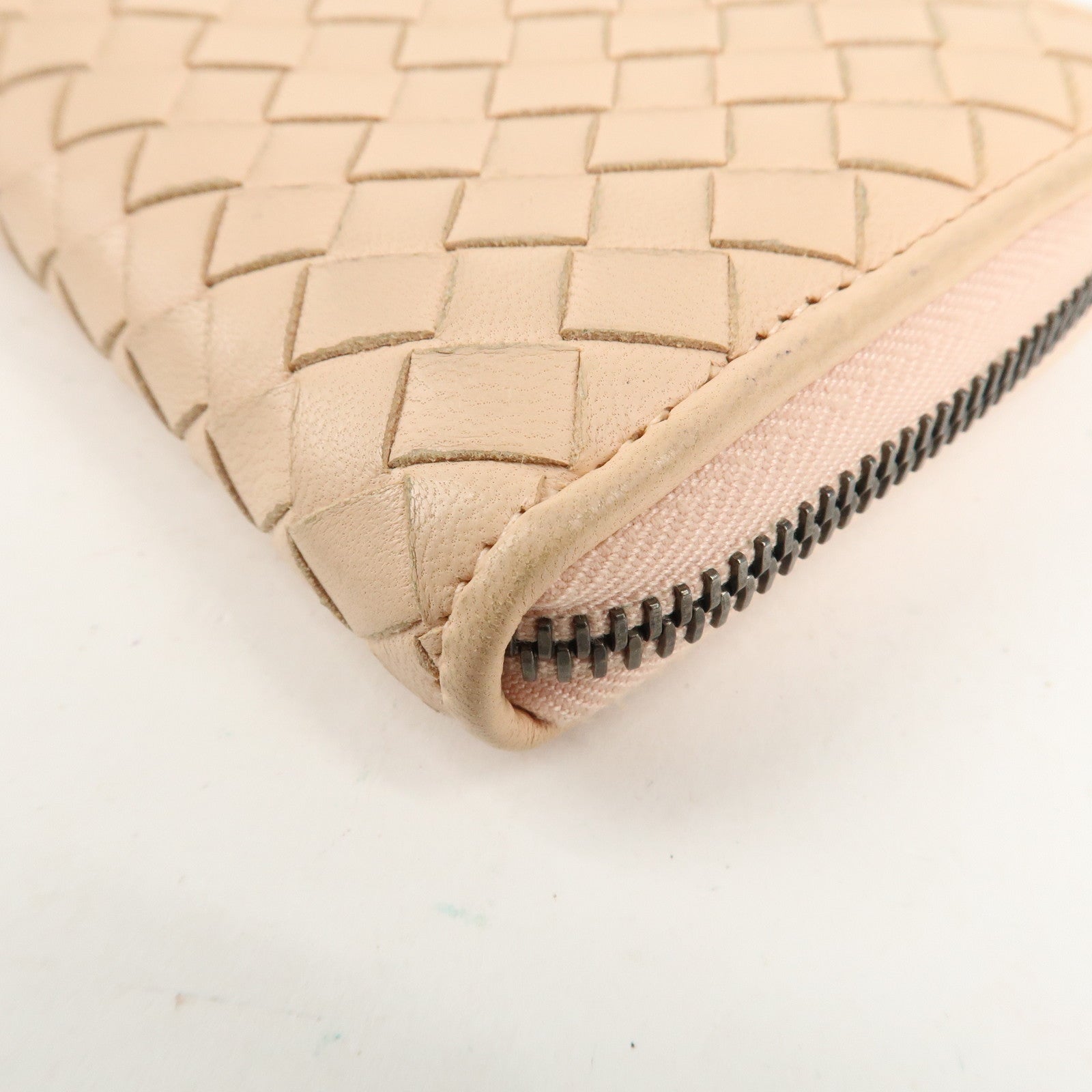 BOTTEGA VENETA Intrecciato Leather Round Zipper Coin Case Used