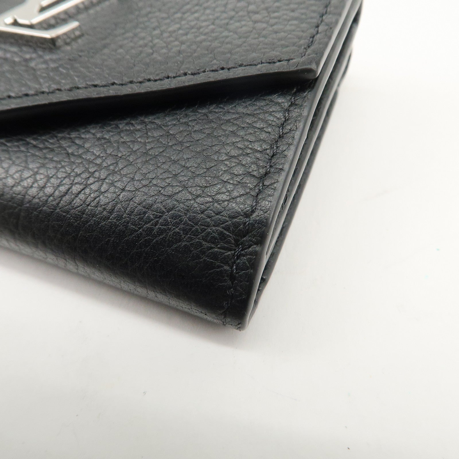 Louis Vuitton Lock Me Portefeuille Lock Mini Wallet Noir M63921 Used