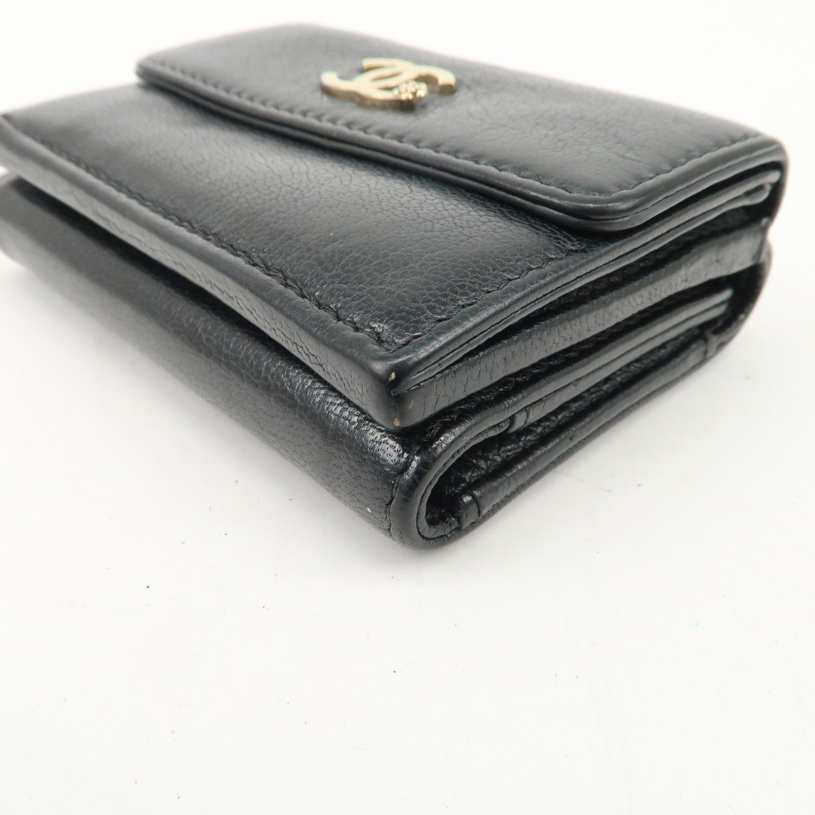 CHANEL Lucky Flower Leather Compact Wallet Black A81651 Used