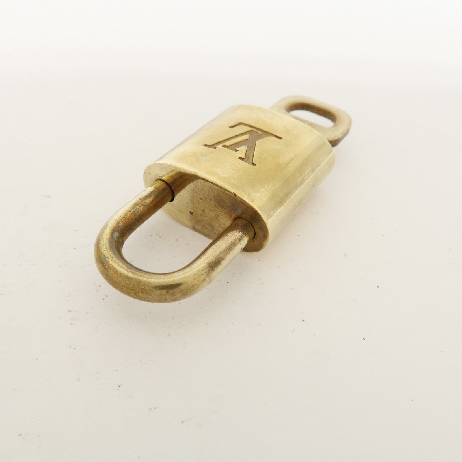 Louis Vuitton Set of 10 Lock & Key Cadena Key Lock Metal Gold Used