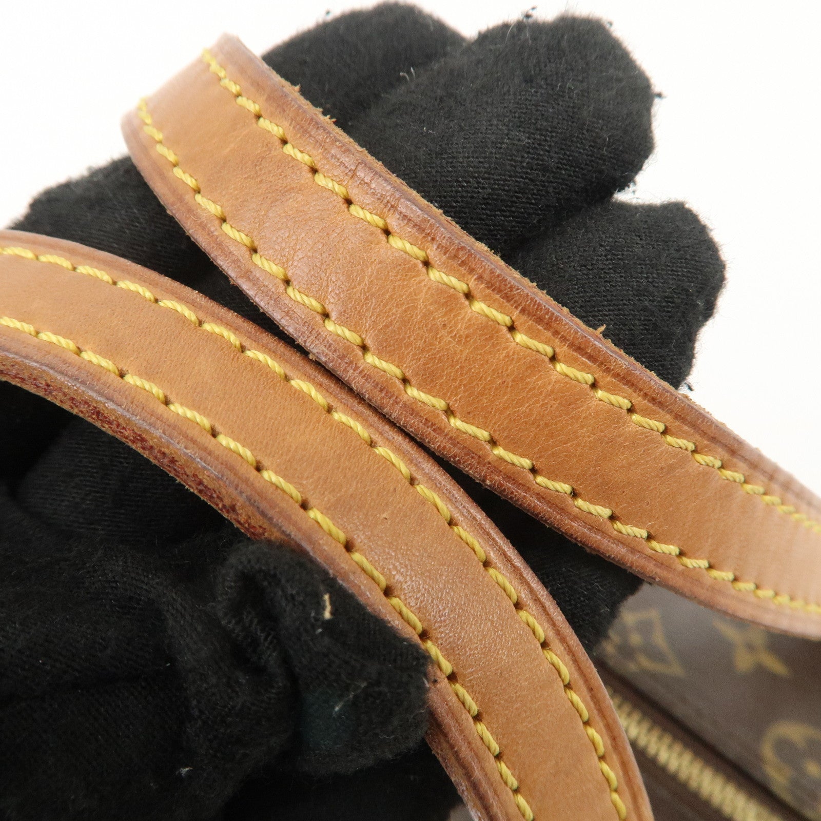 Louis Vuitton Monogram Papillon 26 Hand Bag New Style M51386 Used