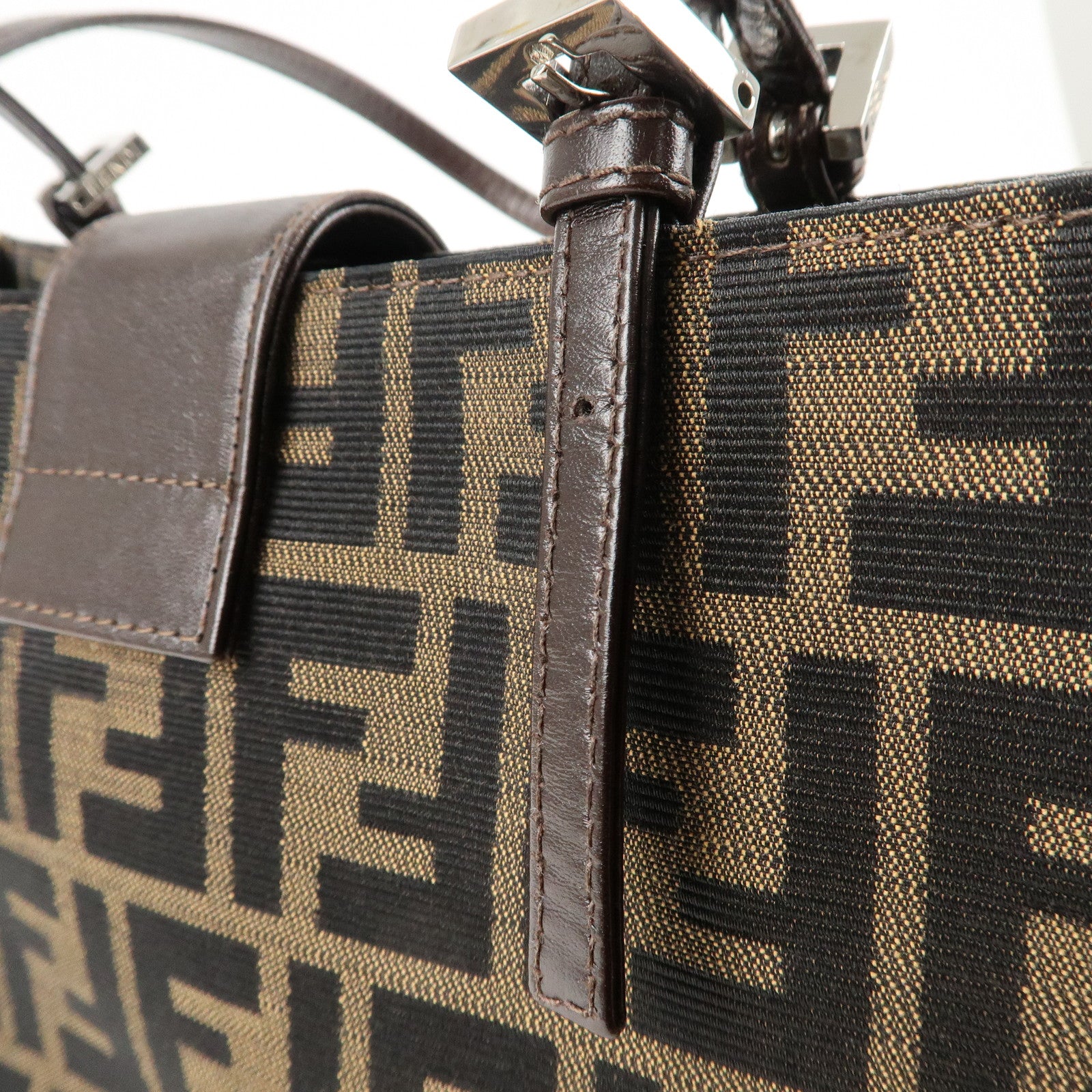 FENDI Zucca Canvas Leather Shoulder Bag Brown Black 15808 Used