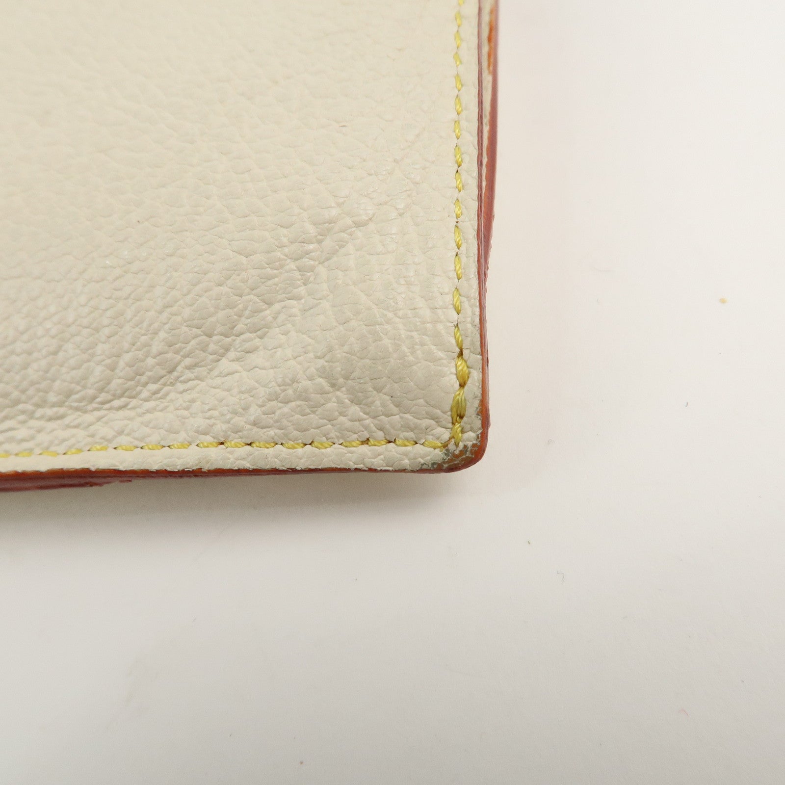 Louis Vuitton Suhari Inséparable Pouch Blanc M91937 Used