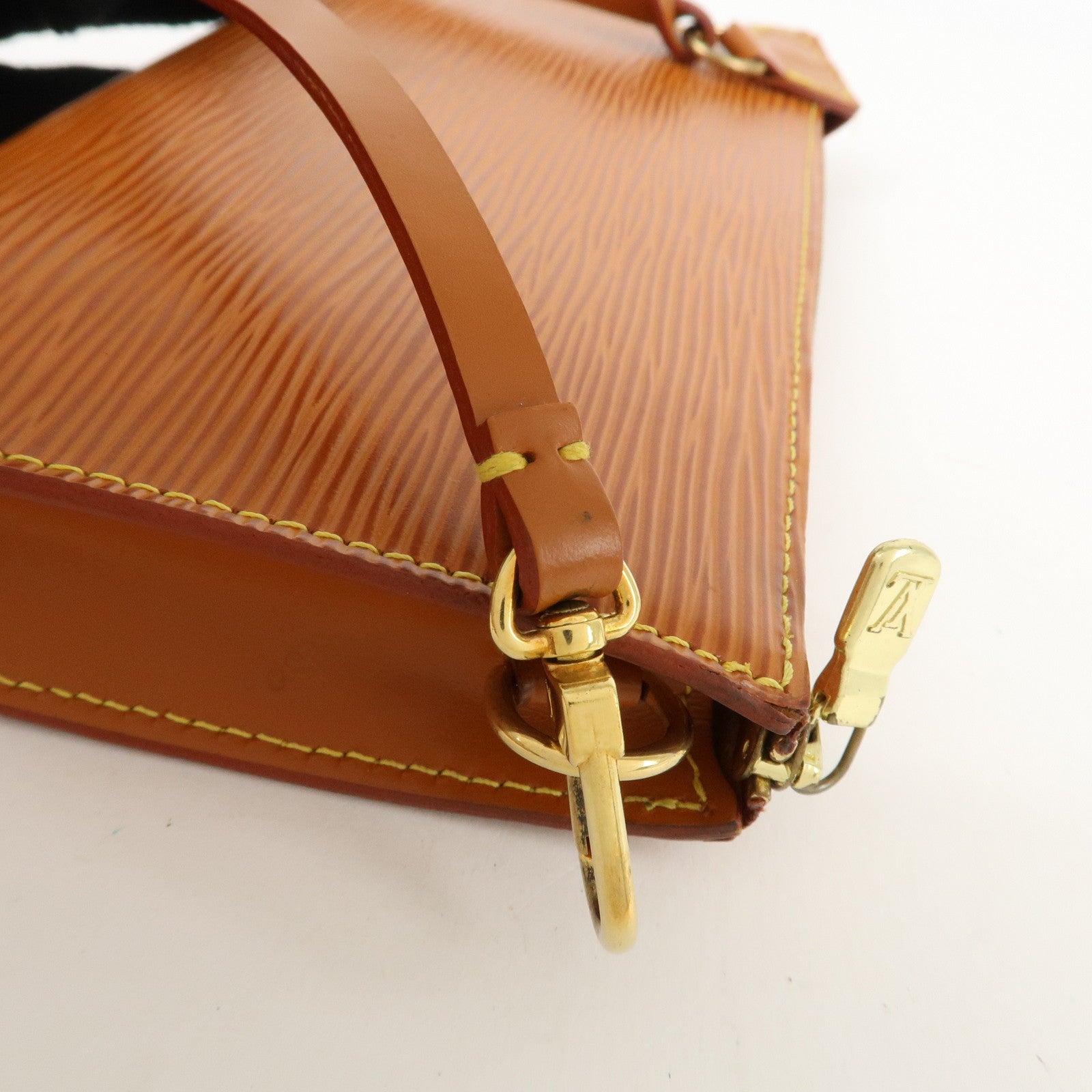 Louis Vuitton Epi Pochette Accessoires Pouch kenya brown M52942 Used