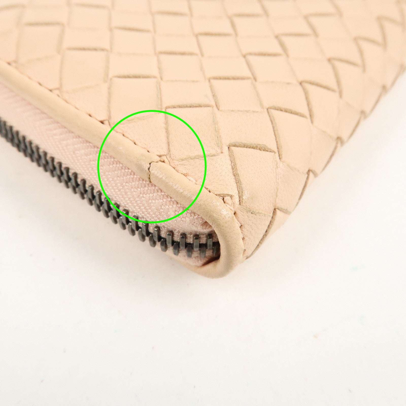 BOTTEGA VENETA Intrecciato Leather Round Zipper Coin Case Used