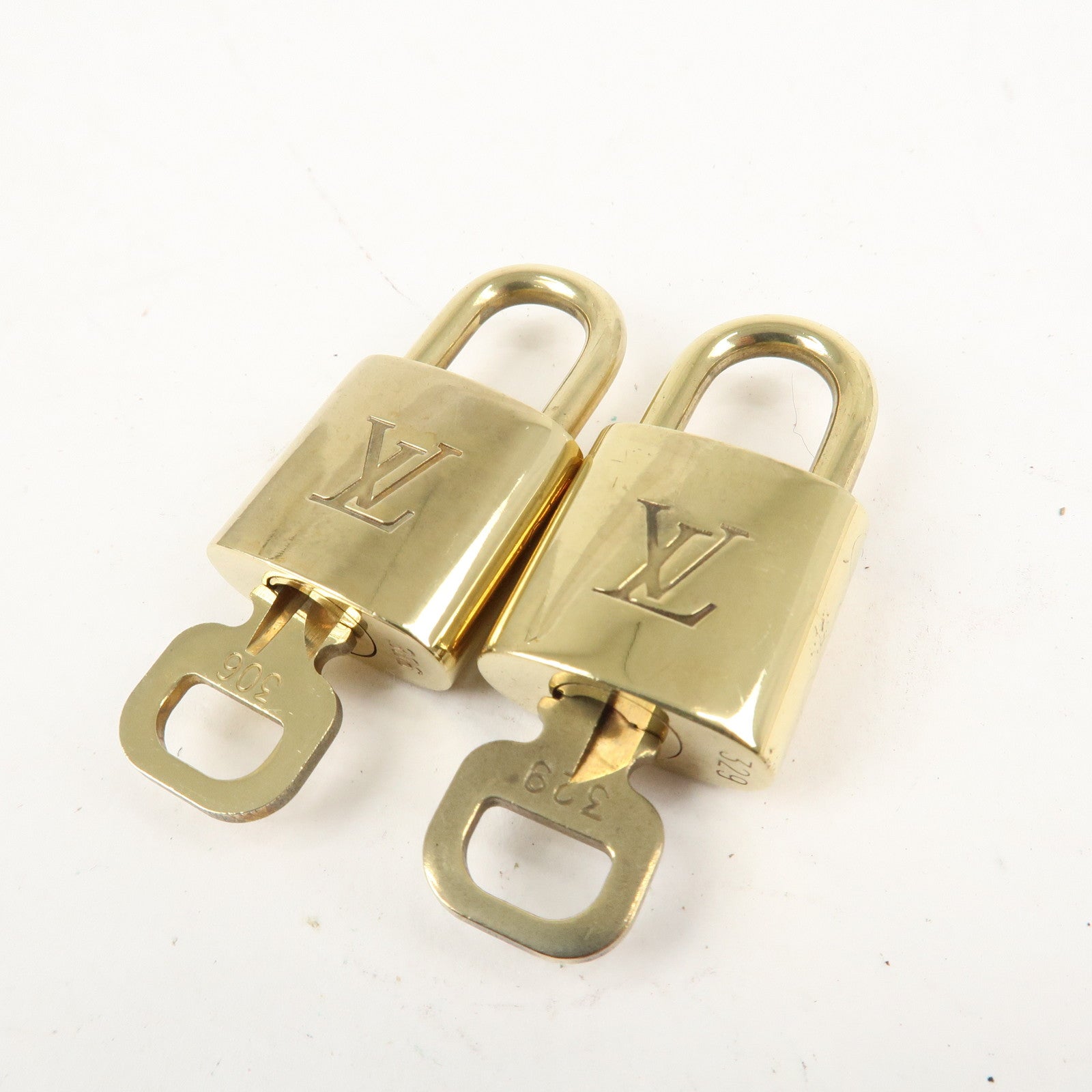Louis Vuitton Set of 10 Lock & Key Cadena Key Lock Metal Gold Used