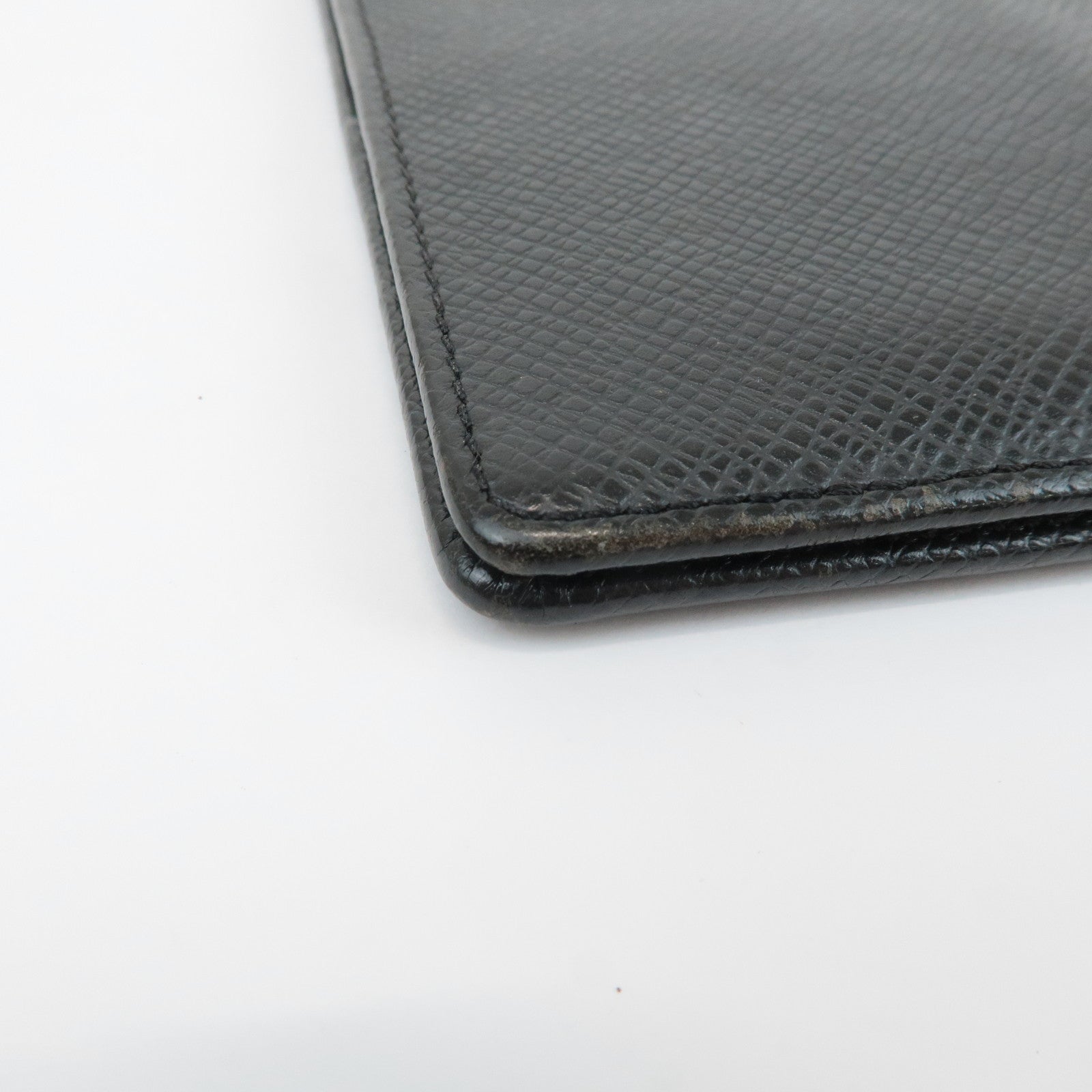 Louis Vuitton Taiga Porto Valeur Carte Credit Wallet M30392 Used