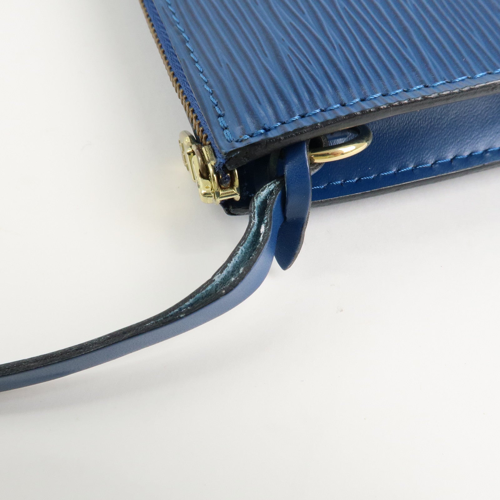 Louis Vuitton Epi Pochette Accessoires OldStyle Toledo Blue M52947 Used