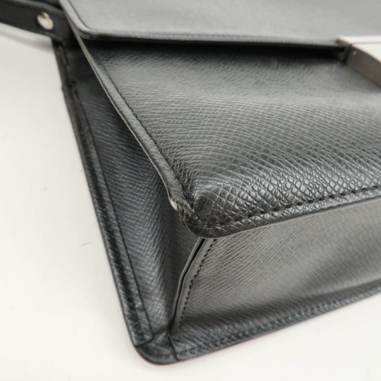 Louis Vuitton Taiga Selenga Clutch Bag Ardoise M30782 Used