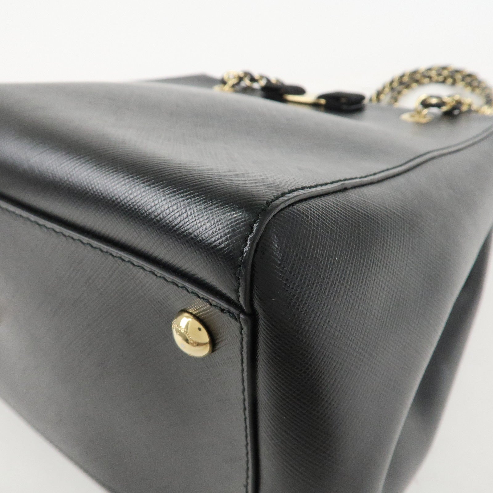 Ferragamo Vara Ribbon Chain Tote Bag Shoulder Bag Black Gold HDW Used