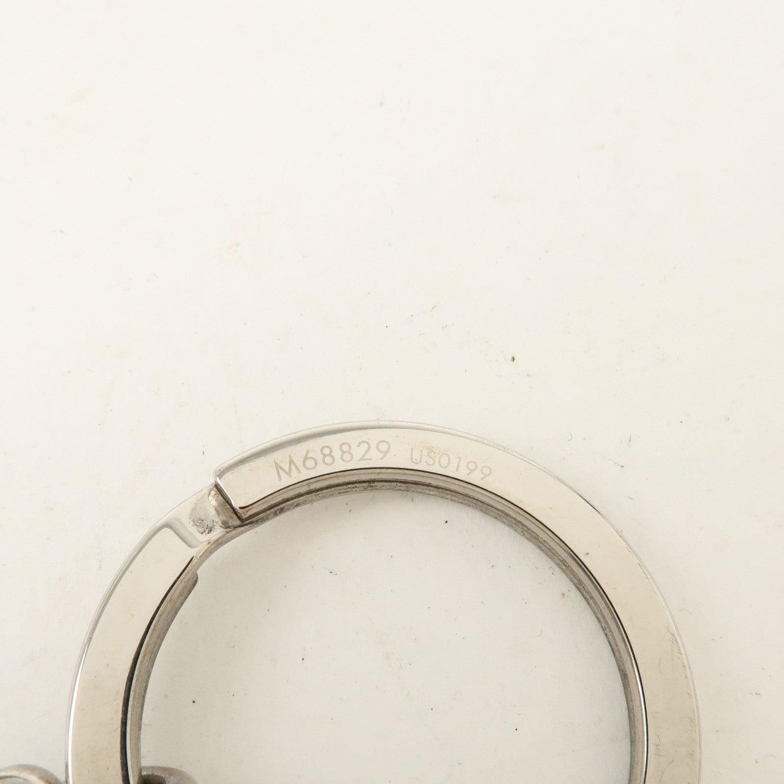 Louis Vuitton Porte Cles LV Autograph Key Chain Silver M68829 Used
