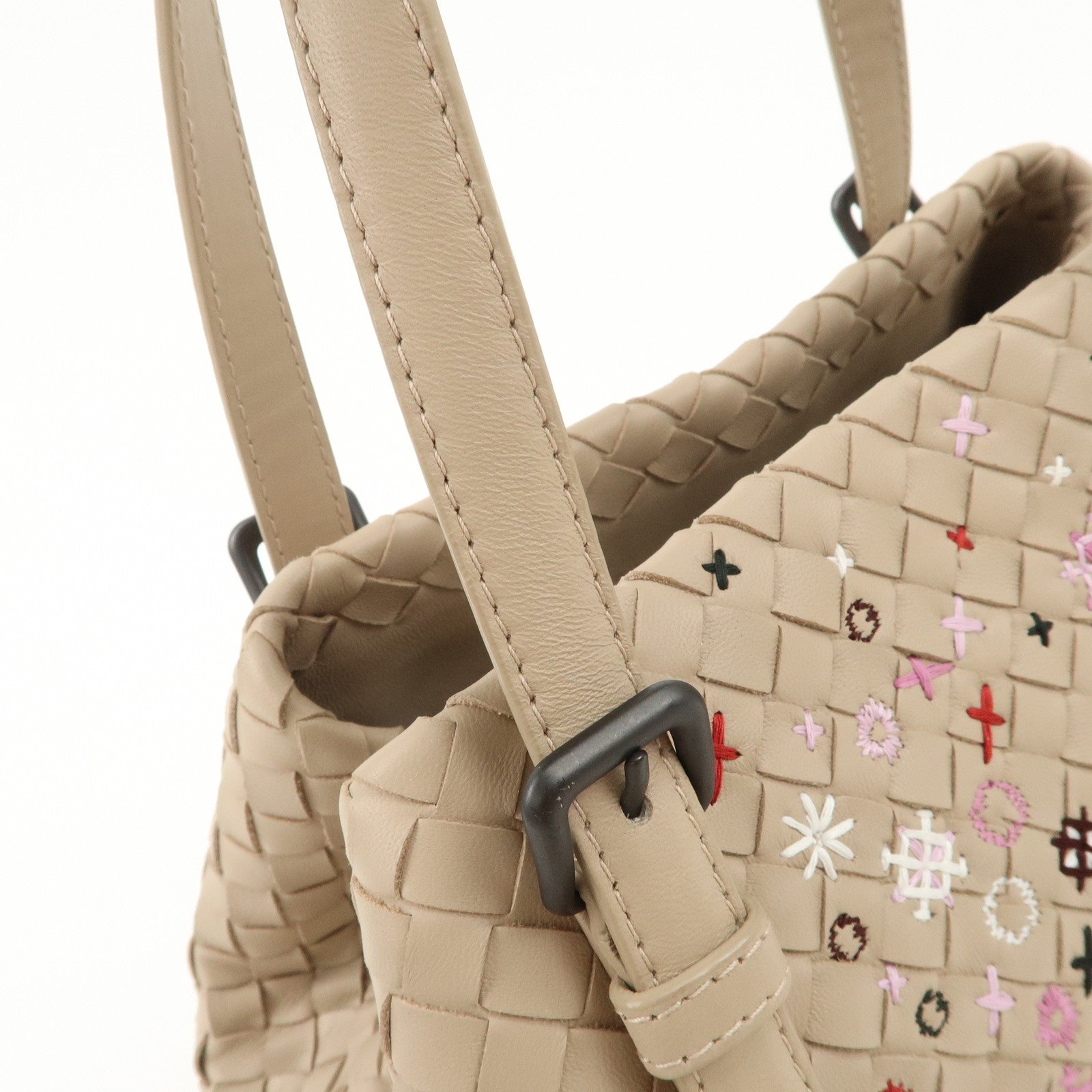 BOTTEGA VENETA Intrecciato Leather Embroidery Tote Bag Beige Used