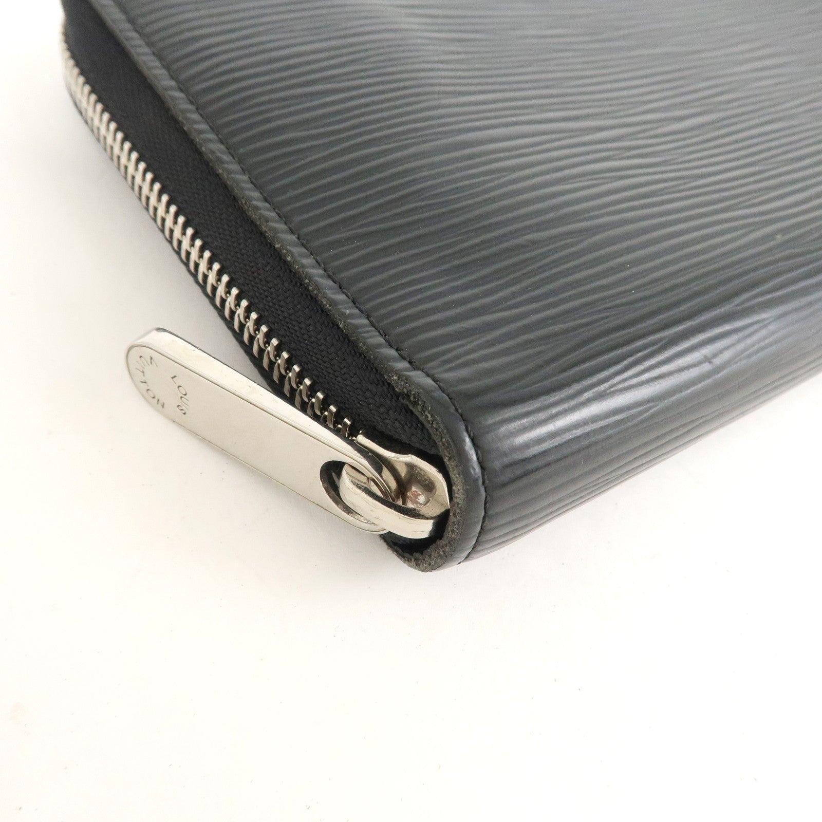 Louis Vuitton Epi Zippy Organizer Wallet Black Noir M63852 Used