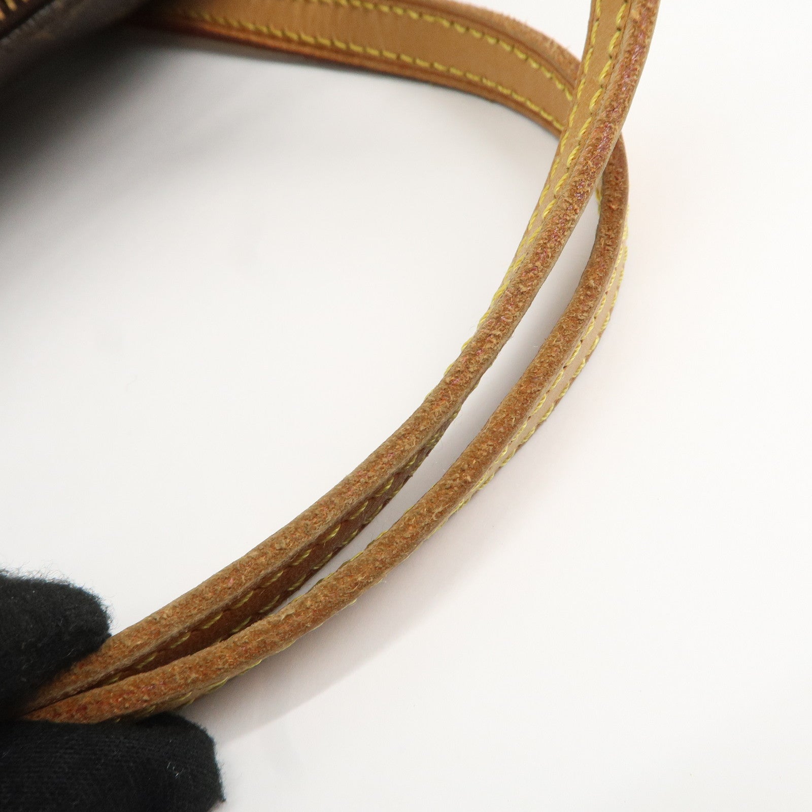 Louis Vuitton Monogram Papillon 26 Hand Bag New Style M51385 Used