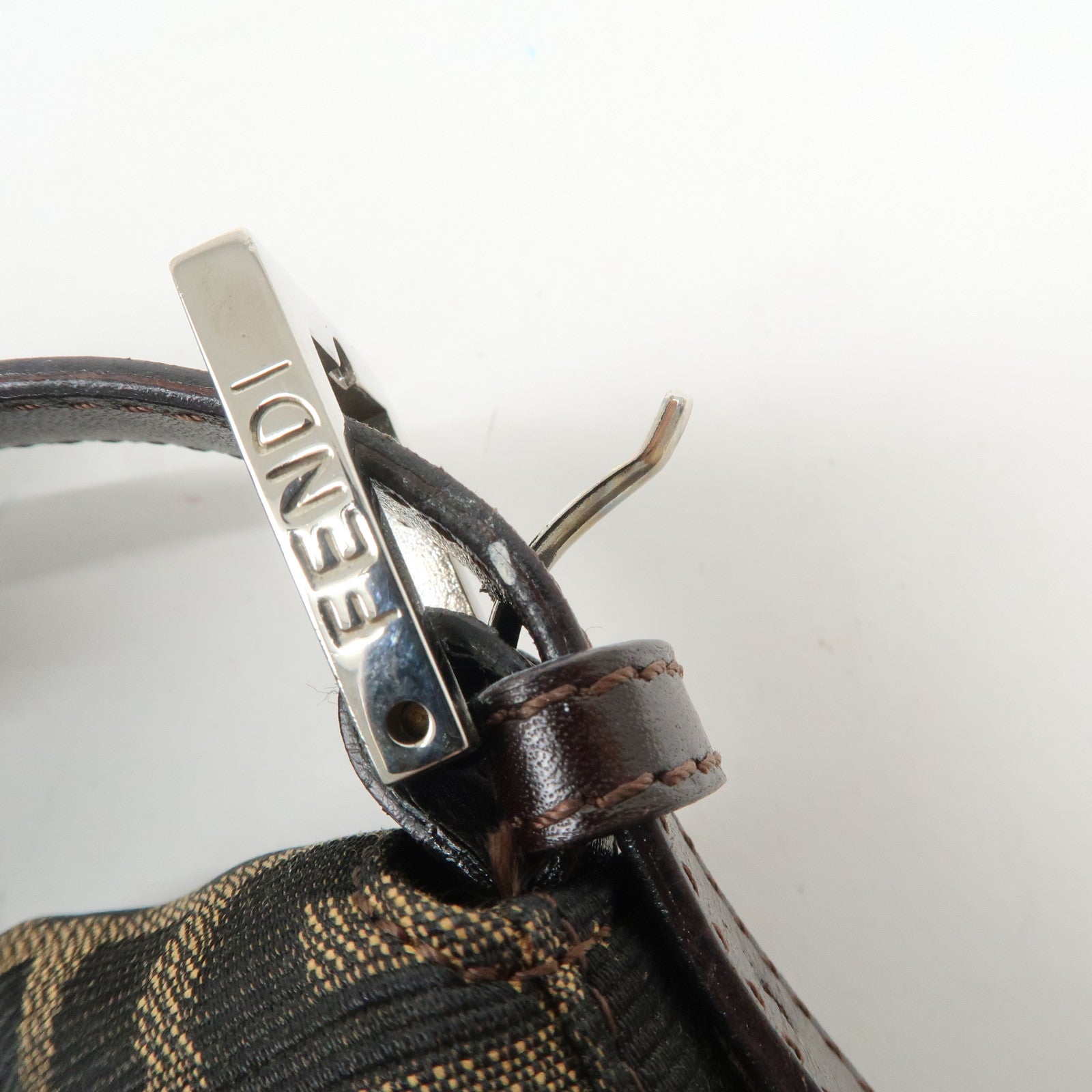 FENDI Mamma Baguette Zucca Canvas Leather Shoulder Bag 26424 Used