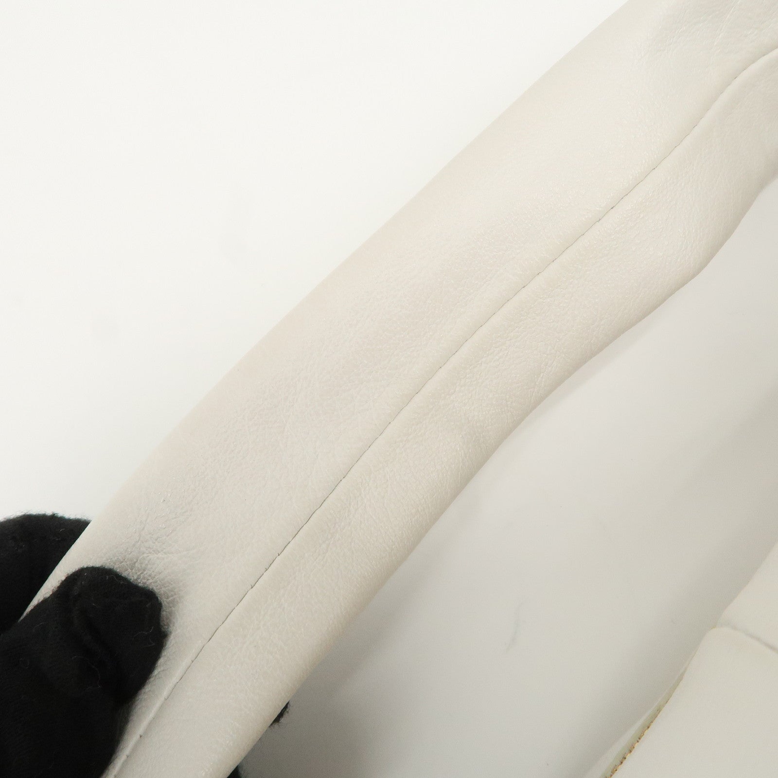 BOTTEGA VENETA Leather Double Knots Hand Bag White 629635 Used