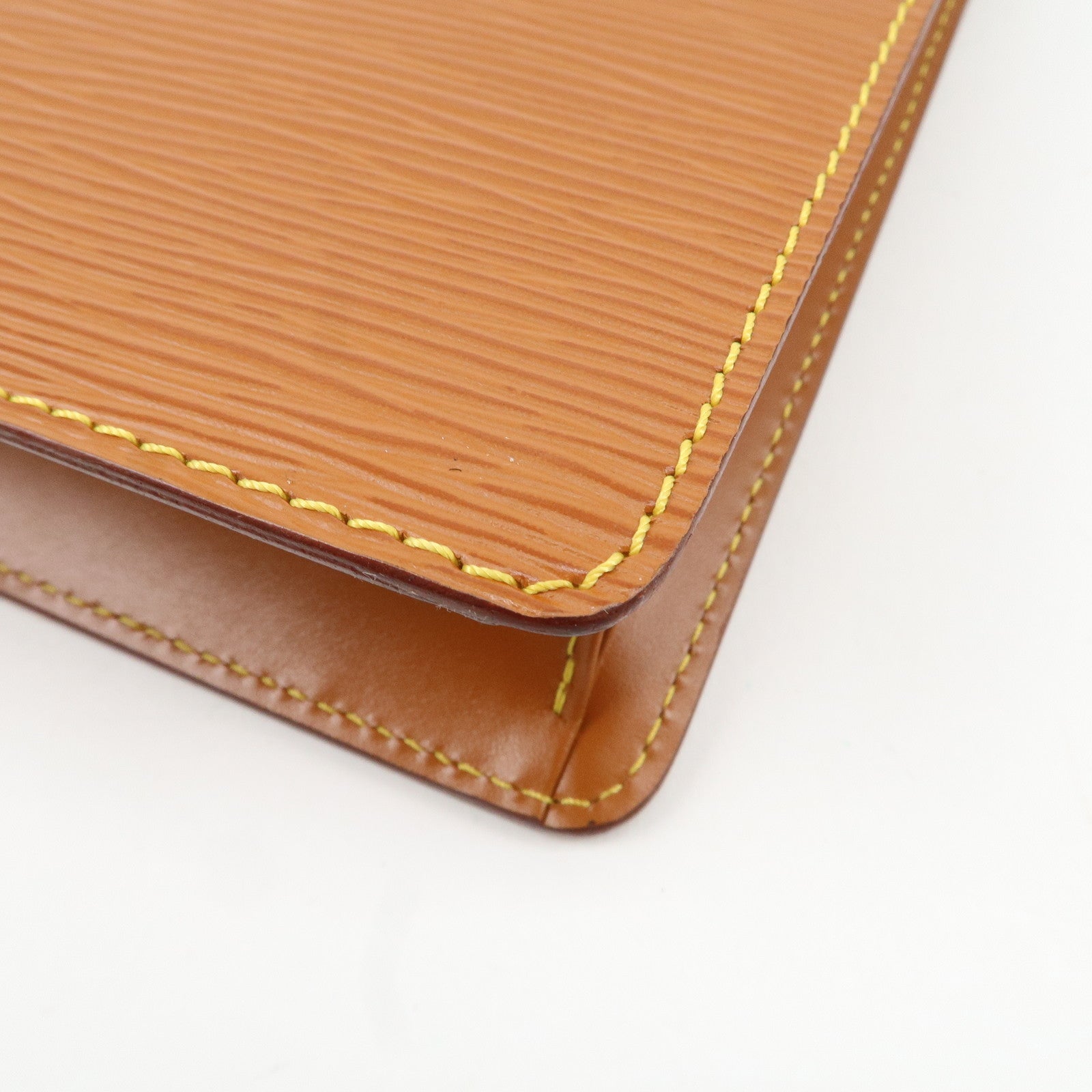 Louis Vuitton Epi Pochette Homme Clutch Bag Zipang Gold M52528 Used