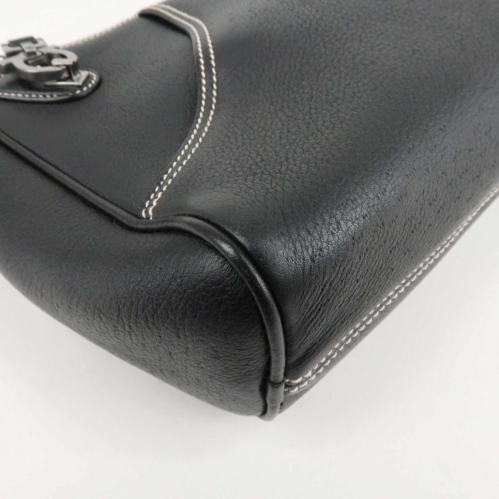 Salvatore Ferragamo Gancini Leather Shoulder Bag AF-21 3754 Used
