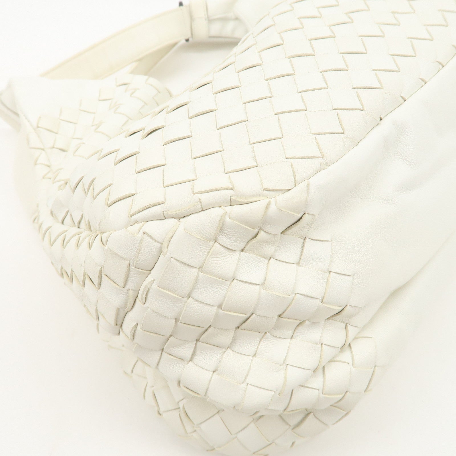 BOTTEGA VENETA Intrecciato Leather Campana Shoulder Bag White 125787 Used