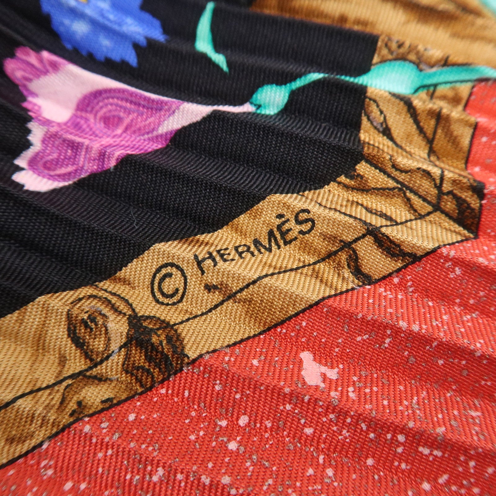 HERMES Silk 100% Pleats Carre PIERRES d' ORIENT et OGGIDENT Scarf Used