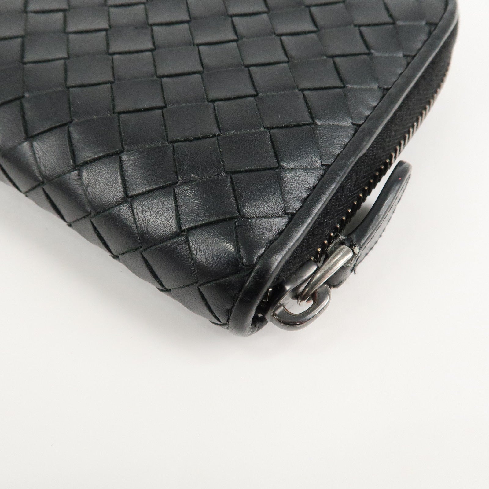 BOTTEGA VENETA Intrecciato Leather Round Zipper Wallet Black Used