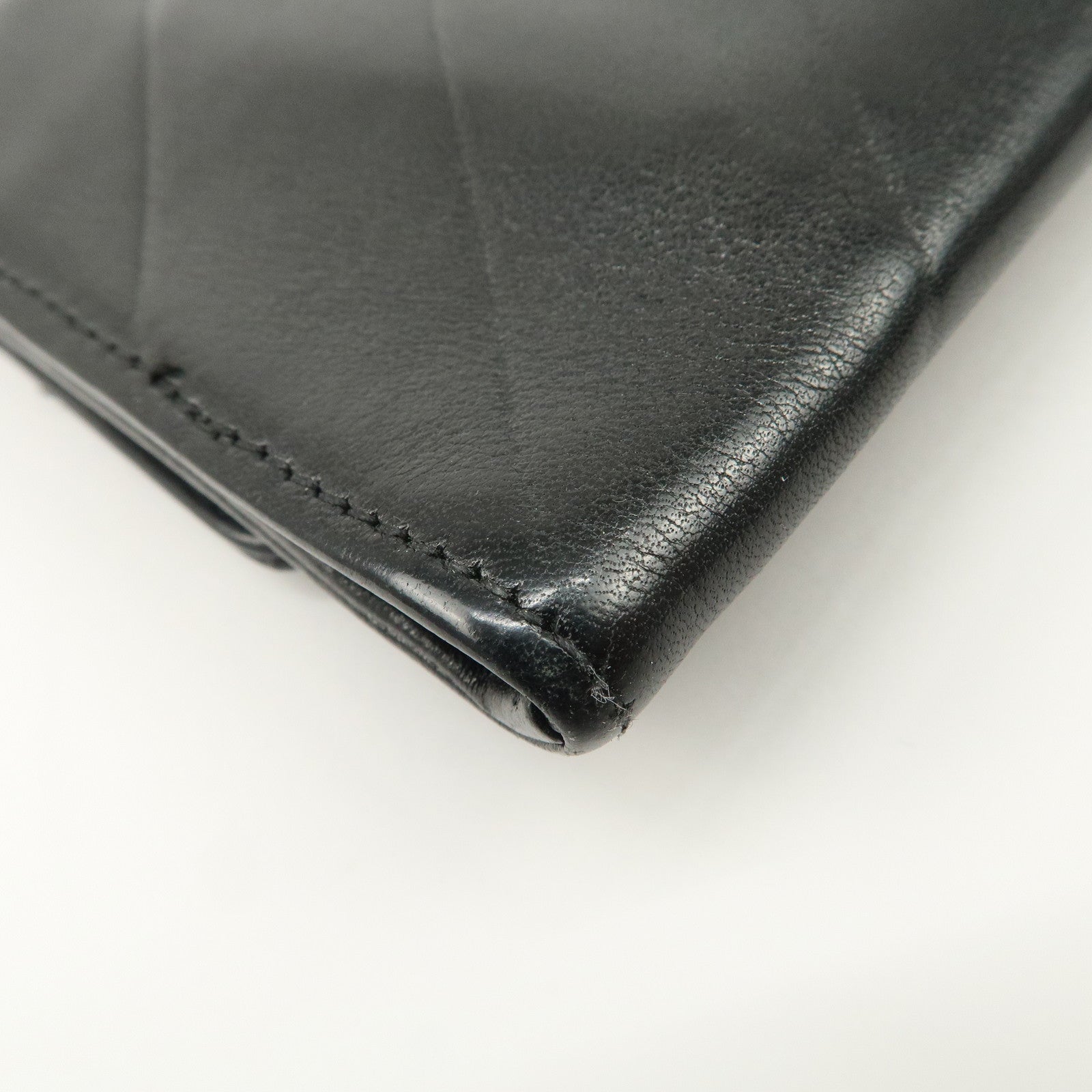 CHANEL V Stitch Lamb Skin COCO Mark Hook Bi-Fold Wallet Black Used