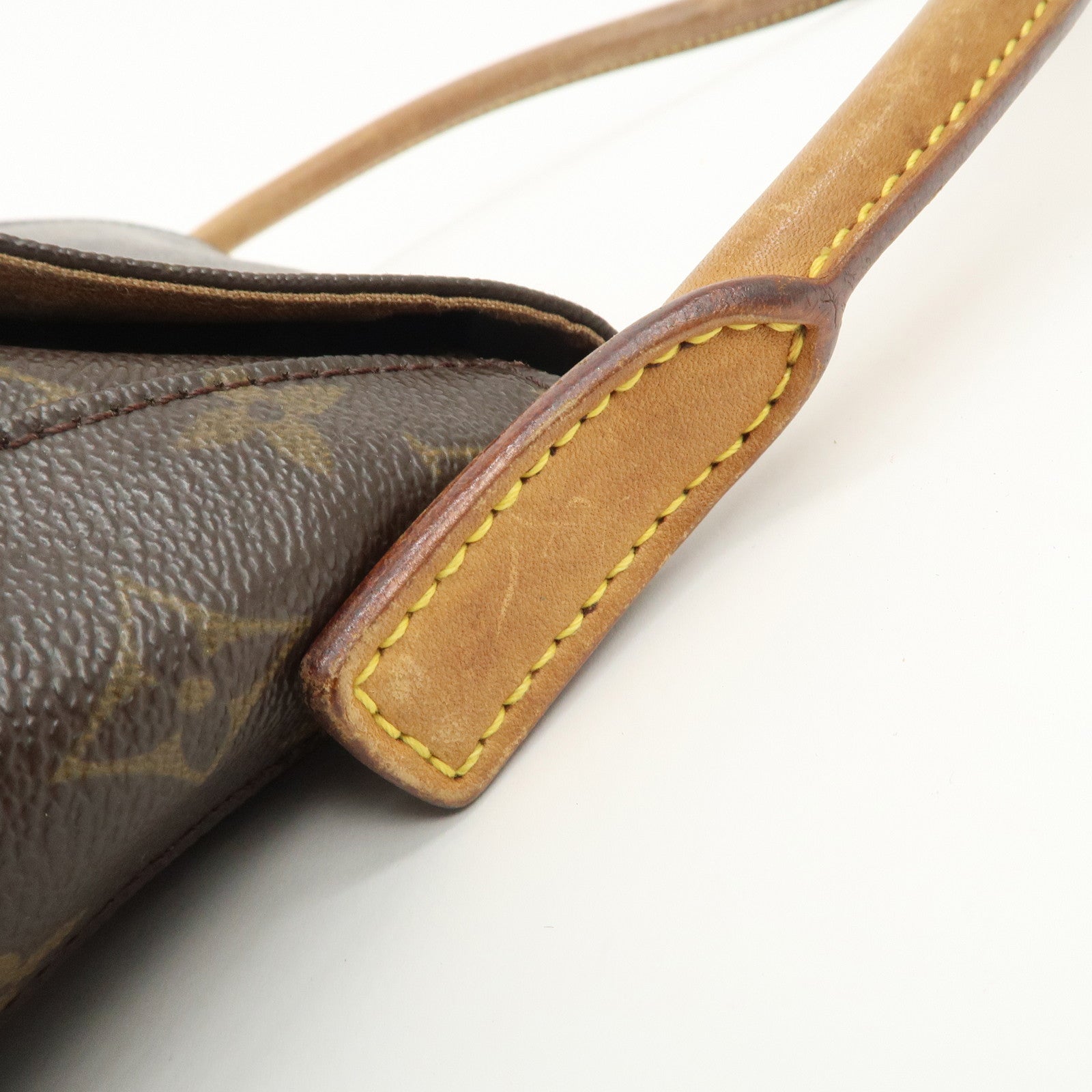 Louis Vuitton Monogram Mini Looping Shoulder Bag Hand Bag M51147 Used