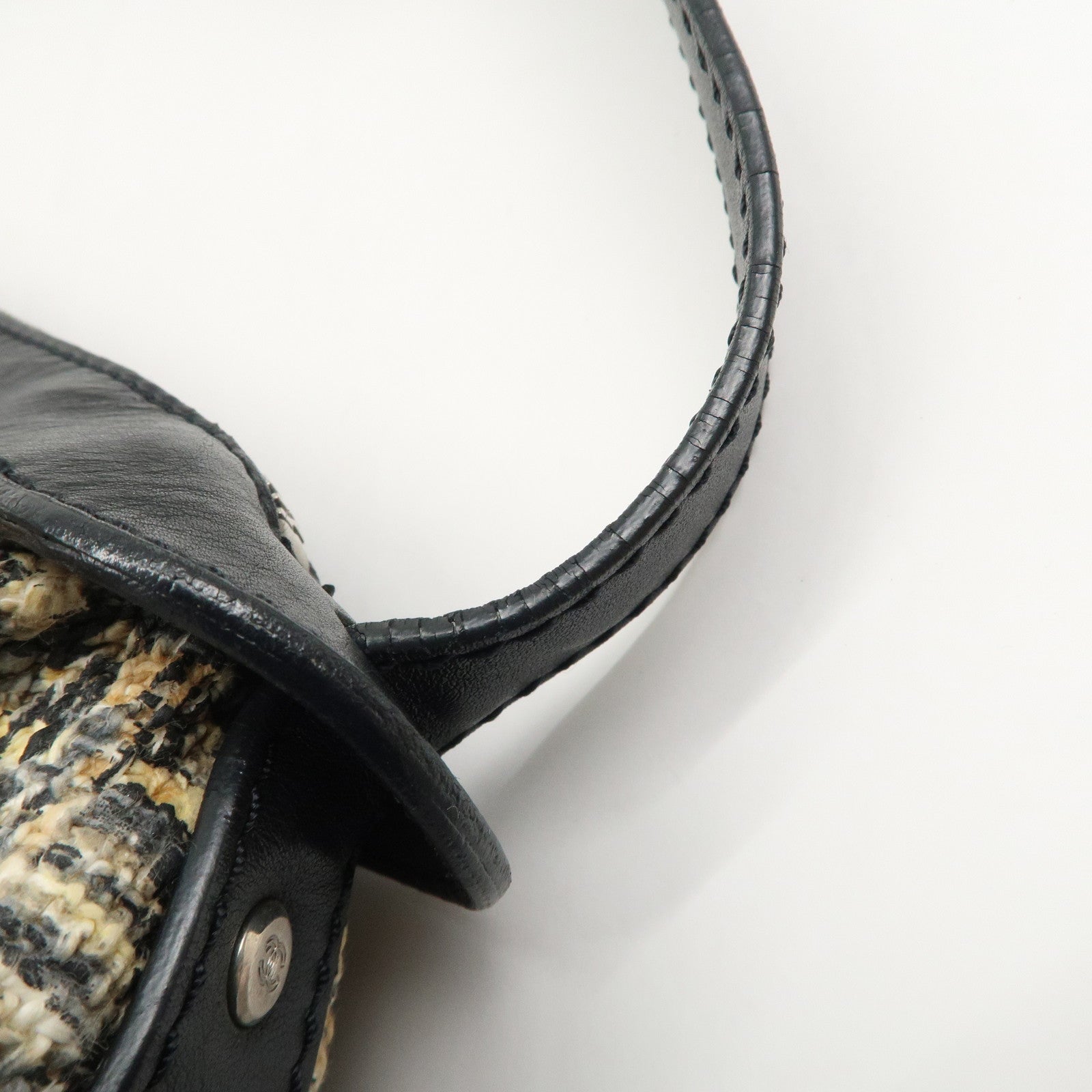 CHANEL Tweed Leather Shoulder Bag Hand Bag Black Beige Used