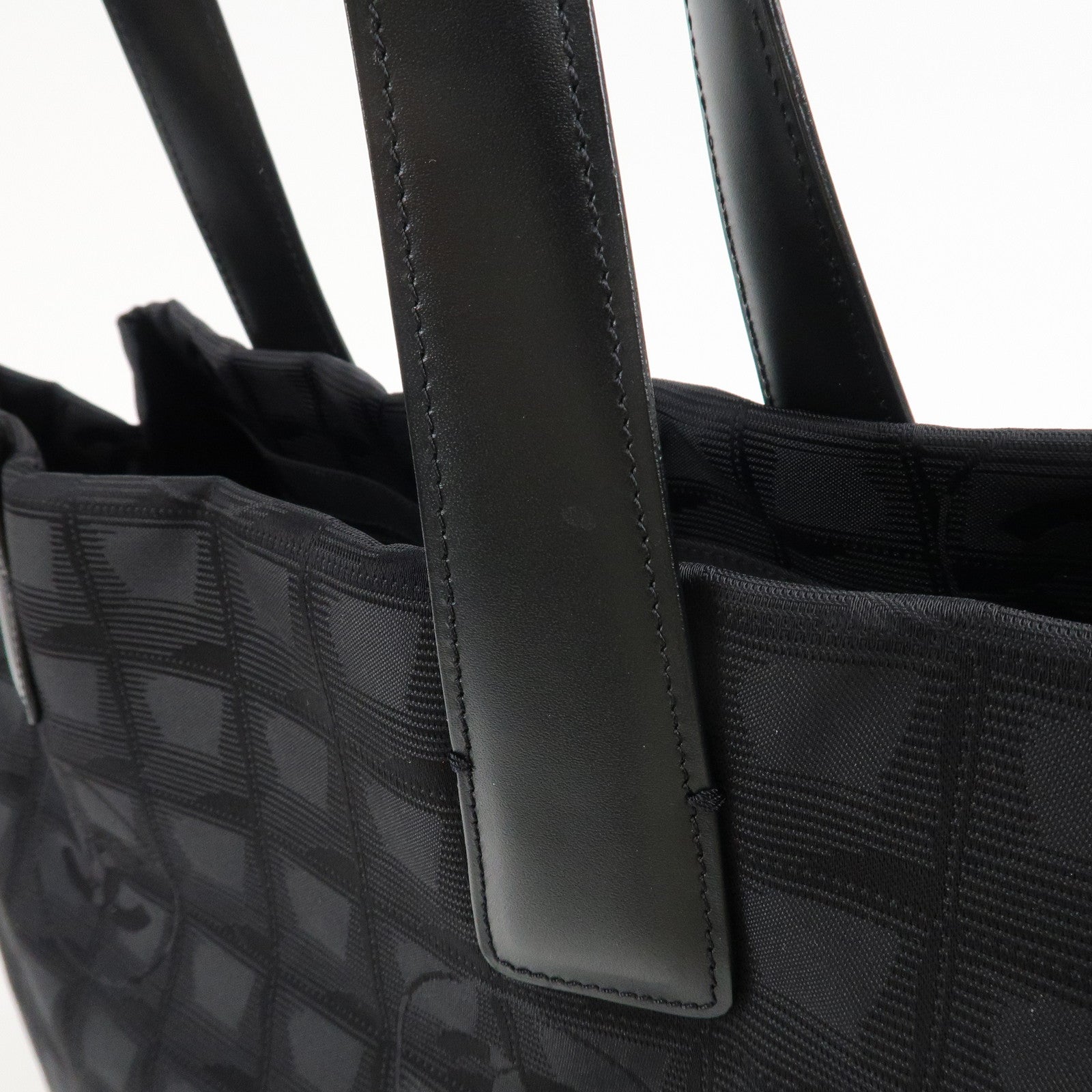 CHANEL New Travel Line Nylon Jacquard Leather Tote MM Black A15991 Used
