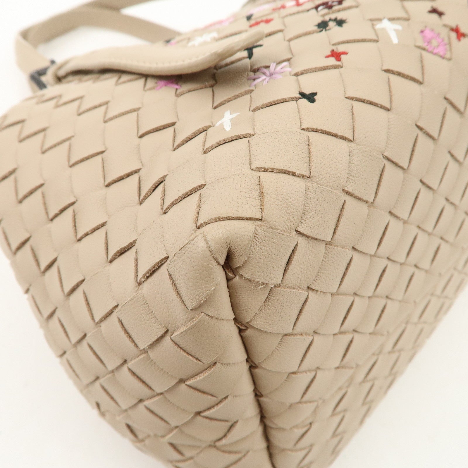 BOTTEGA VENETA Intrecciato Leather Embroidery Tote Bag Beige Used