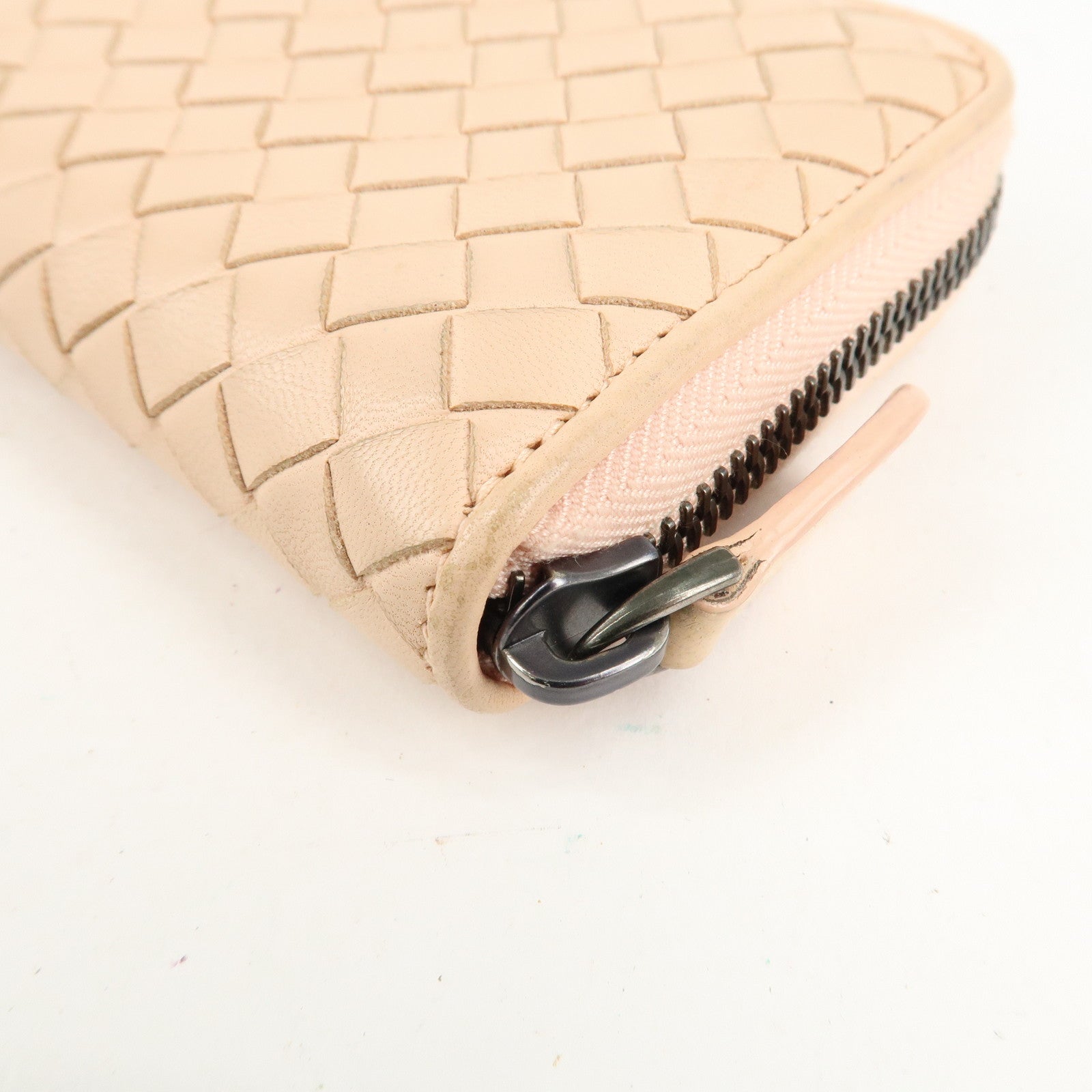BOTTEGA VENETA Intrecciato Leather Round Zipper Coin Case Used