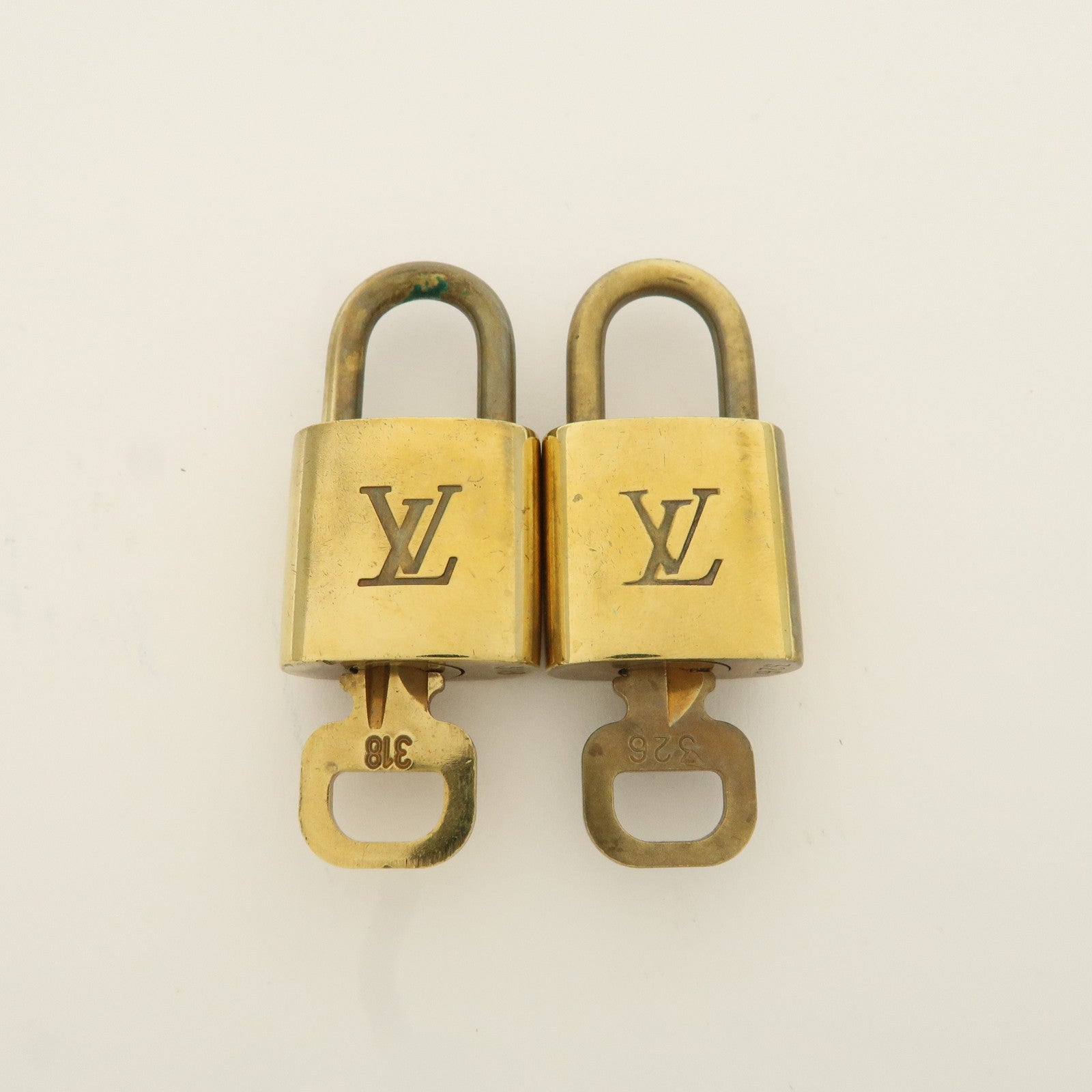 Louis Vuitton Set of 10 Lock & Key Cadena Key Lock Metal Gold Used