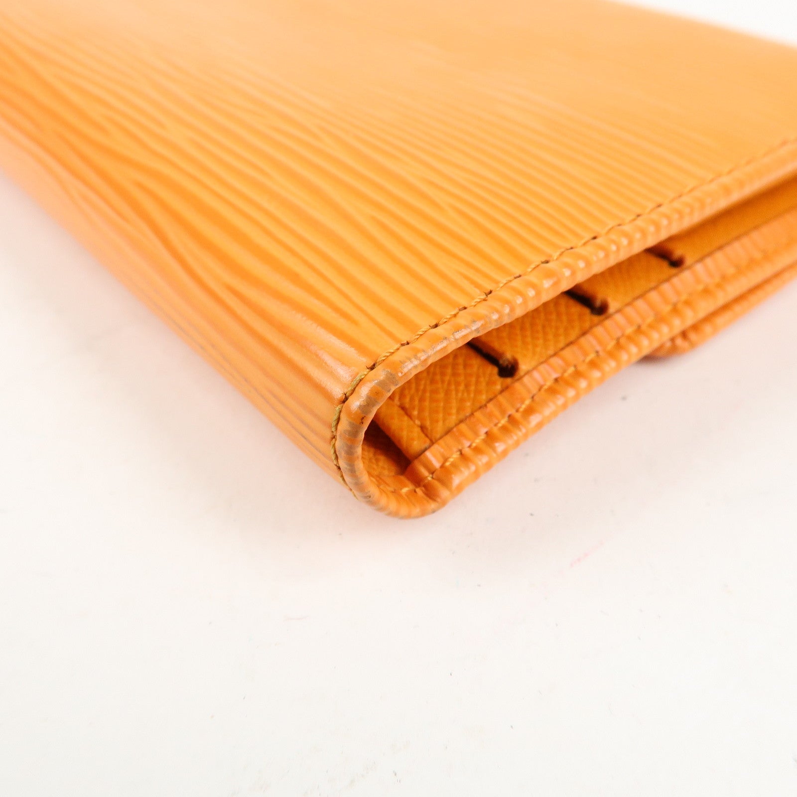 Louis Vuitton Epi Porte Tresor International Mandarin M6338H Used