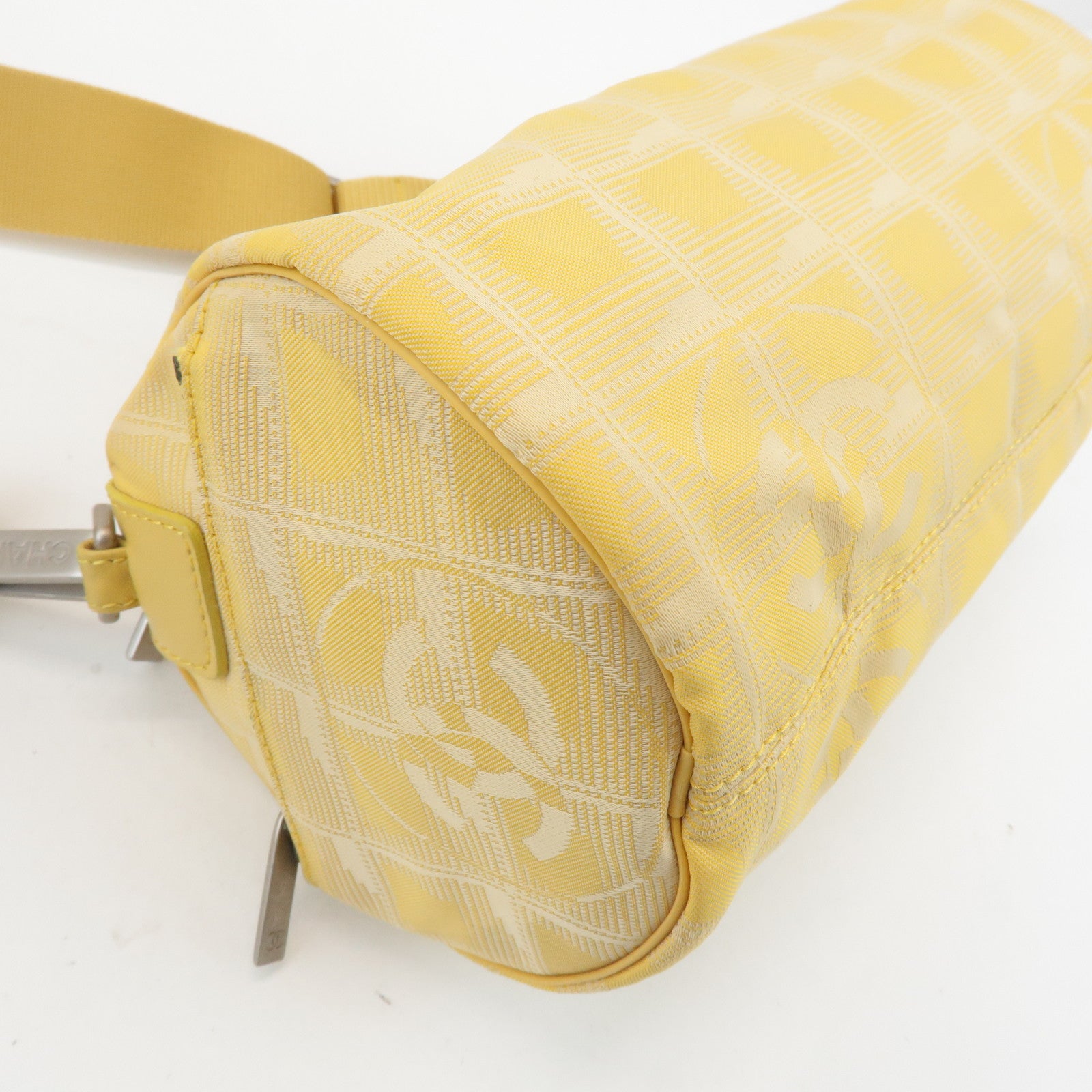 CHANEL New Travel Line Nylon Jacquard Leather Shoulder Bag A17669 Used