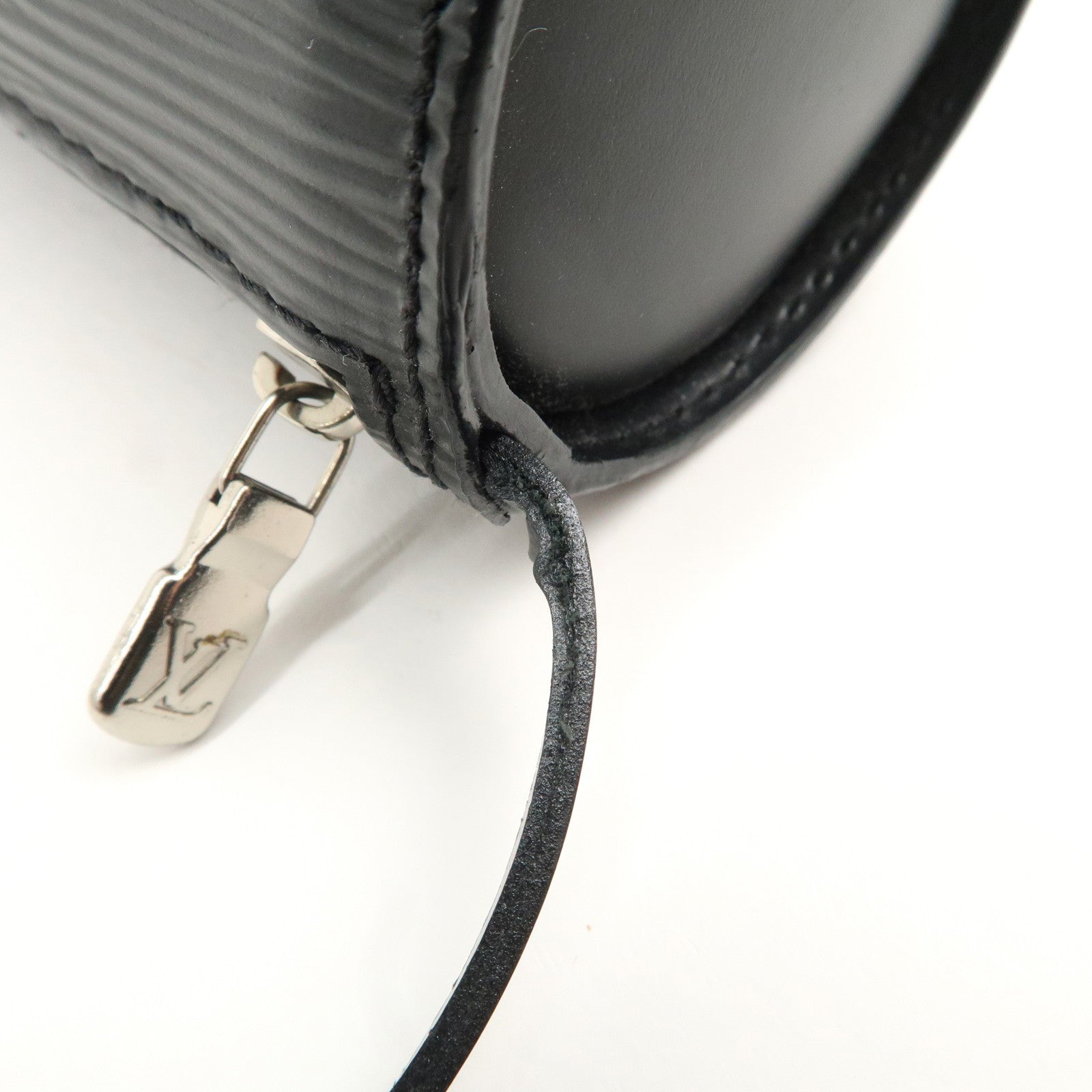 Louis Vuitton Epi Soufflot Pouch For Soufflot Bag Noir Black Used