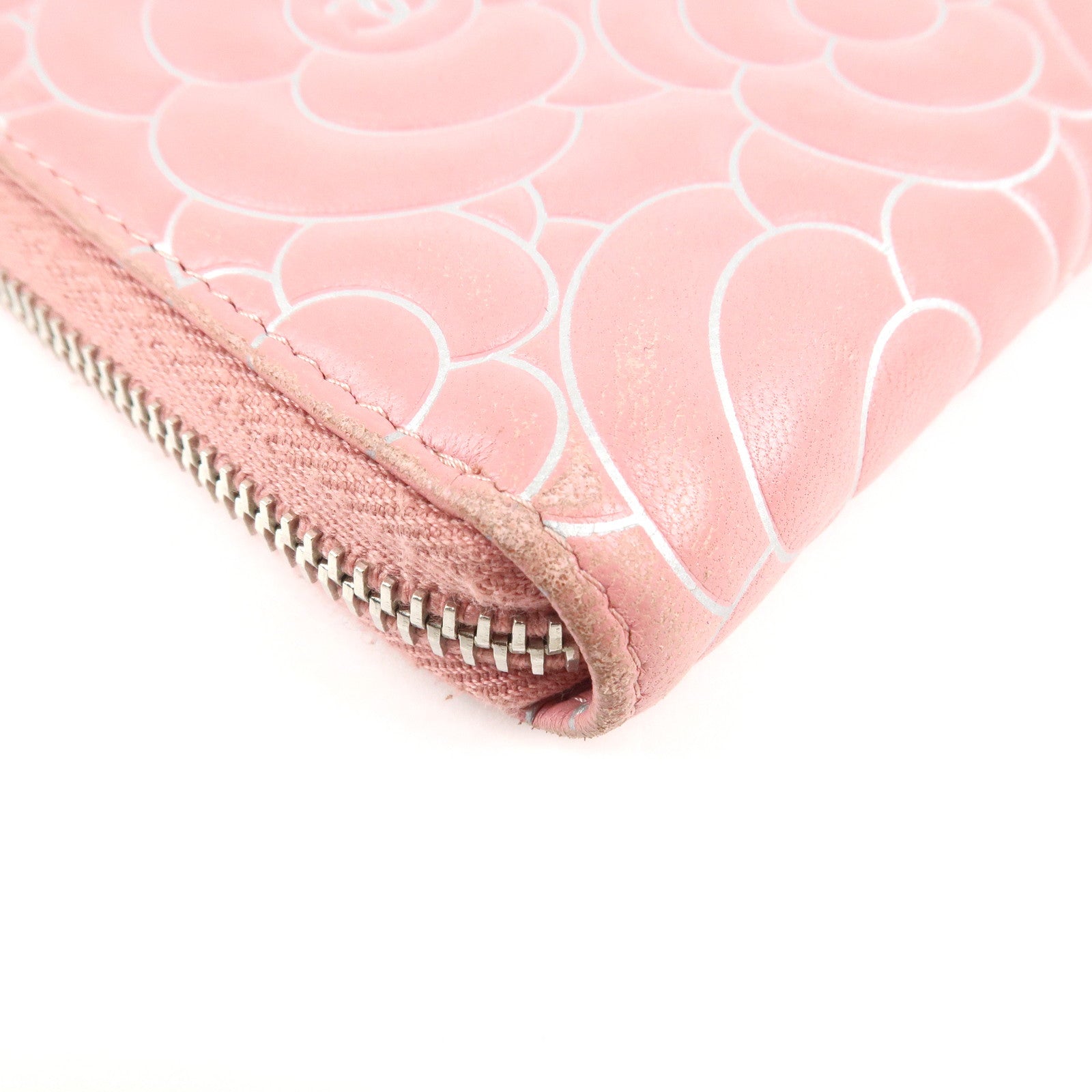 CHANEL Camellia Lamb Skin Long Zippy Wallet Pink A50085 Used