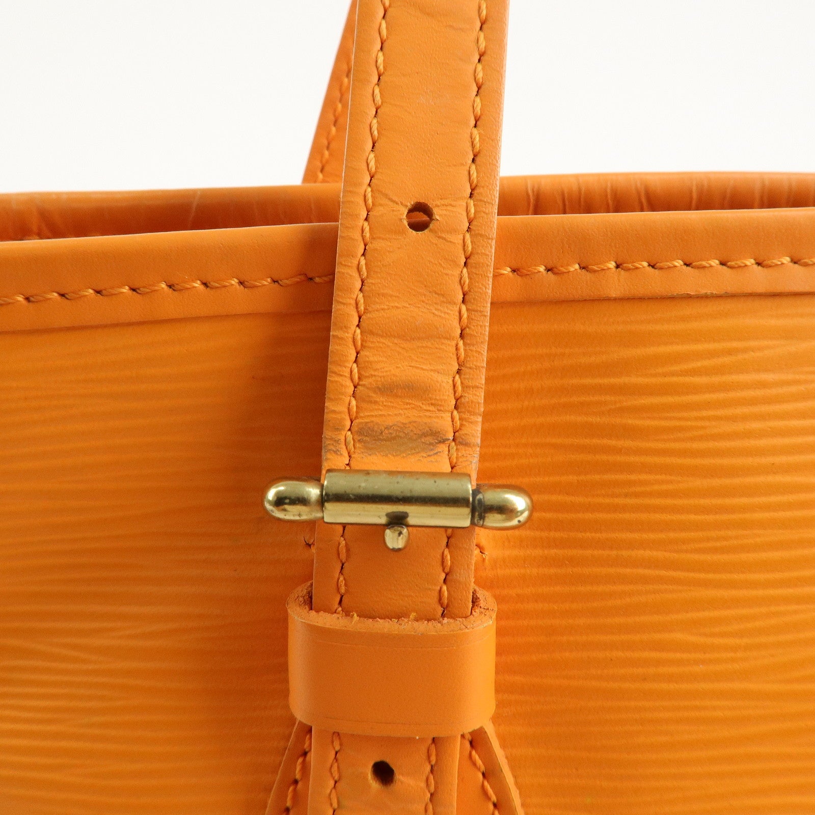 Louis Vuitton Epi Bucket PM Shoulder Bag Mandarin M5899H Used