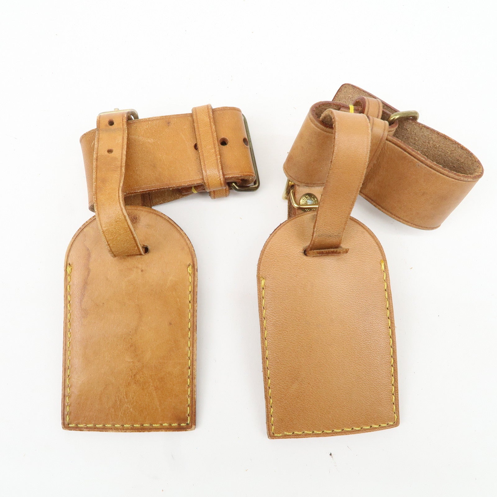 Louis Vuitton Set of 10 Leather Name Tag & Poignet Natural Used
