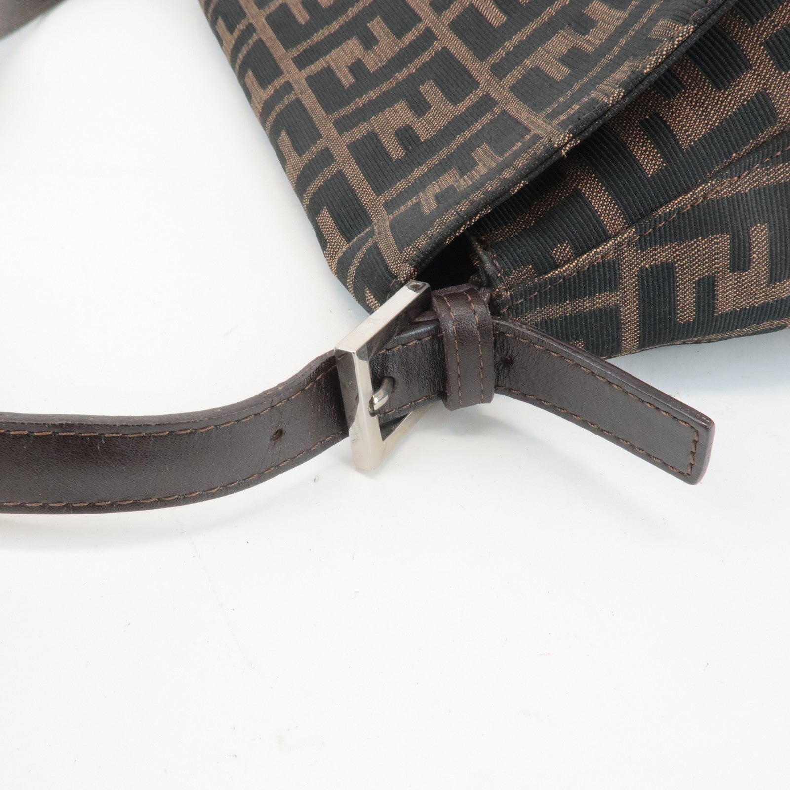 FENDI Mamma Baguette Canvas Leather Shoulder Bag Silver HDW 26325 Used