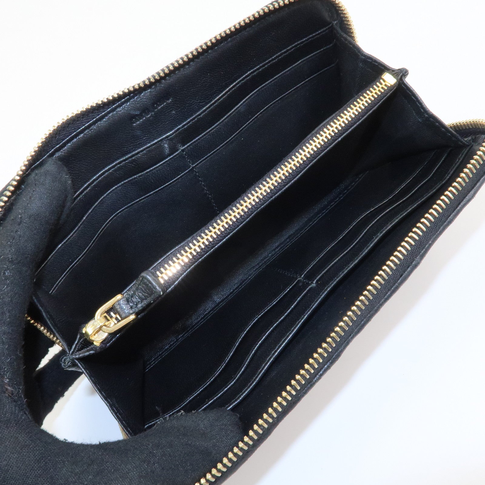 MIU MIU Matelasse Nappa Leather Zippy Long Wallet Black