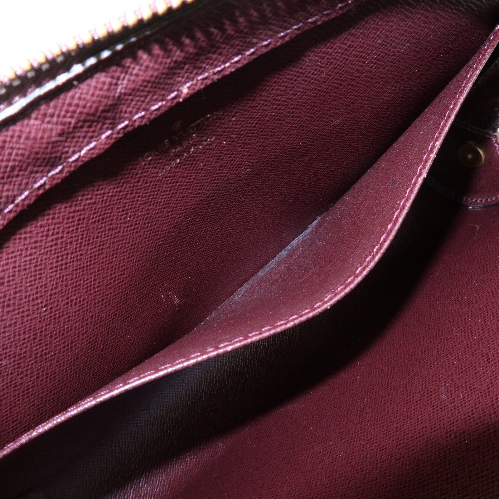 Louis Vuitton Taiga Set Of 2 Leather Clutch Bags M3018P M30186