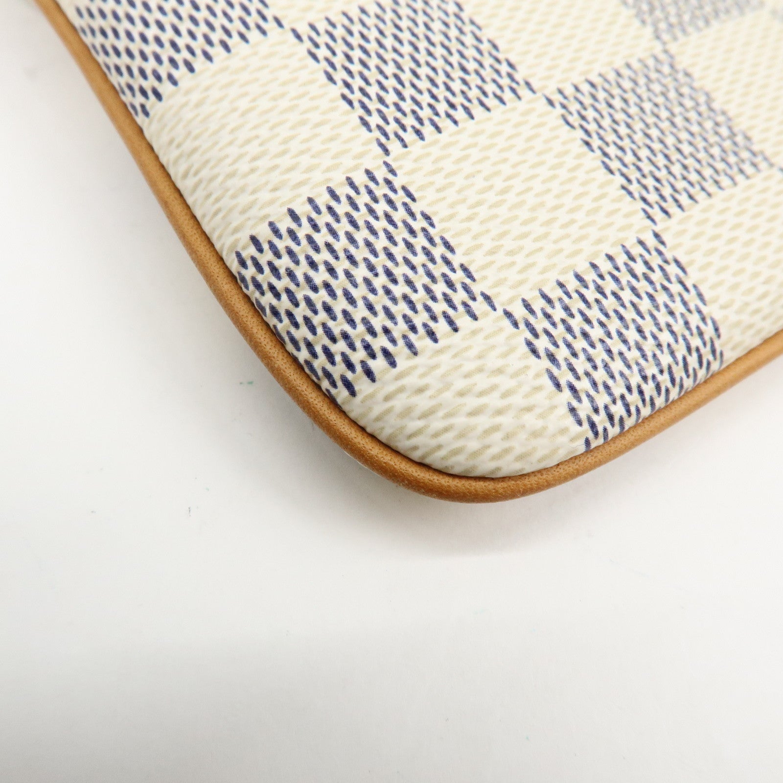 Louis Vuitton Damier Azur Etui Telefonne MM Cellphone Case N60026