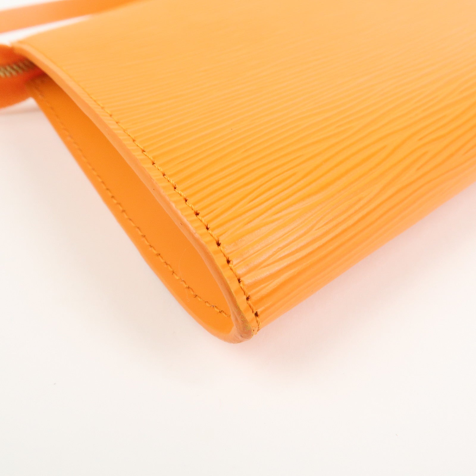 Louis Vuitton Epi Pochette Accessoires Pouch Mandarin M5294H