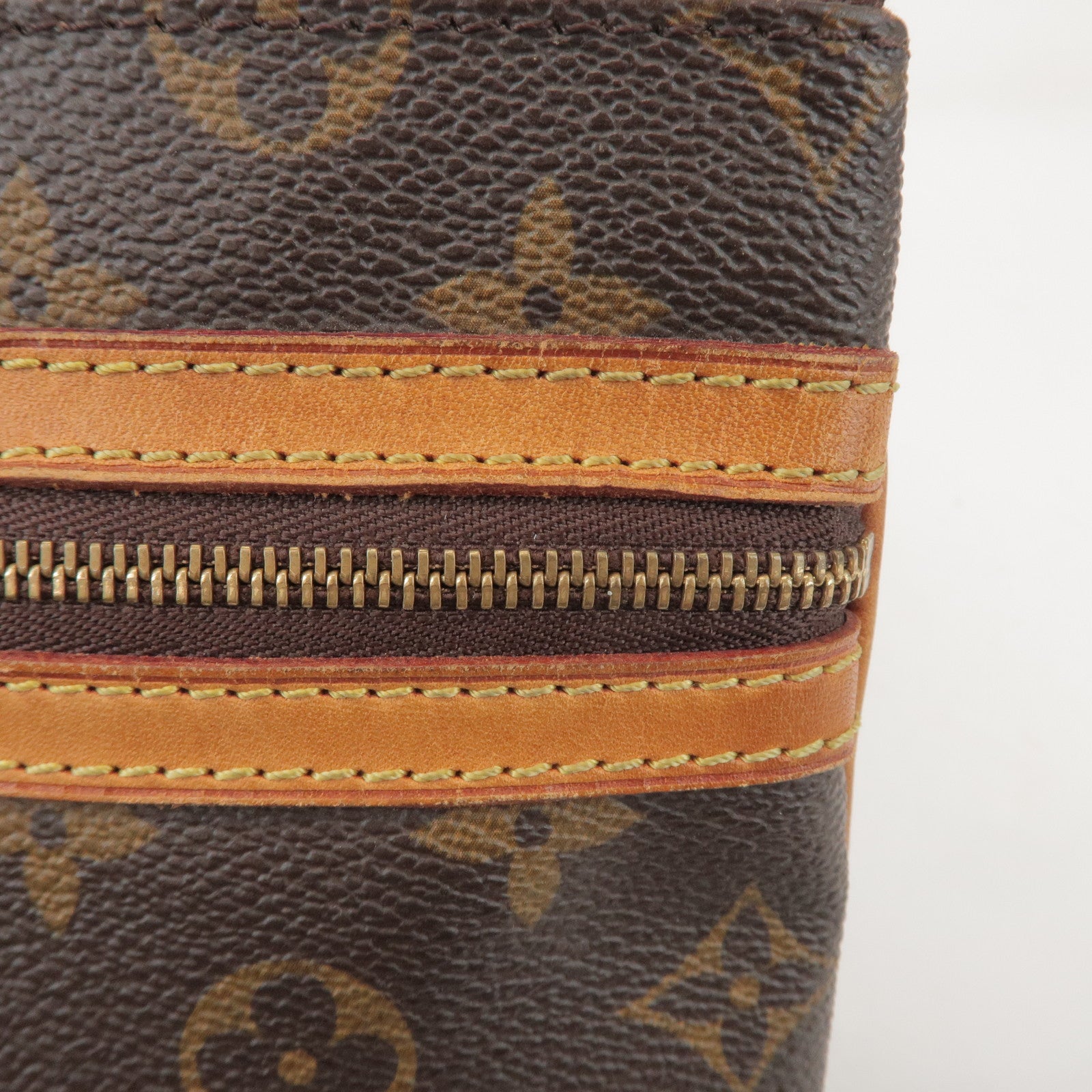 Louis Vuitton Monogram Pochette Bosphore Shoulder Bag M40044