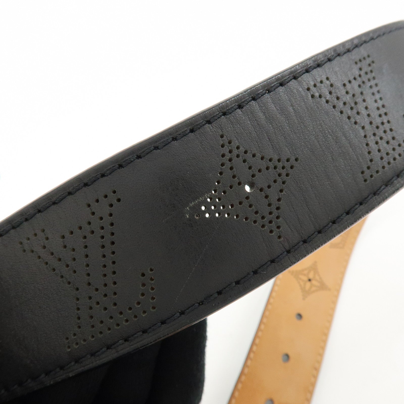 Louis Vuitton Leather Ceinture Perfo Belt 80/32 Black M6931