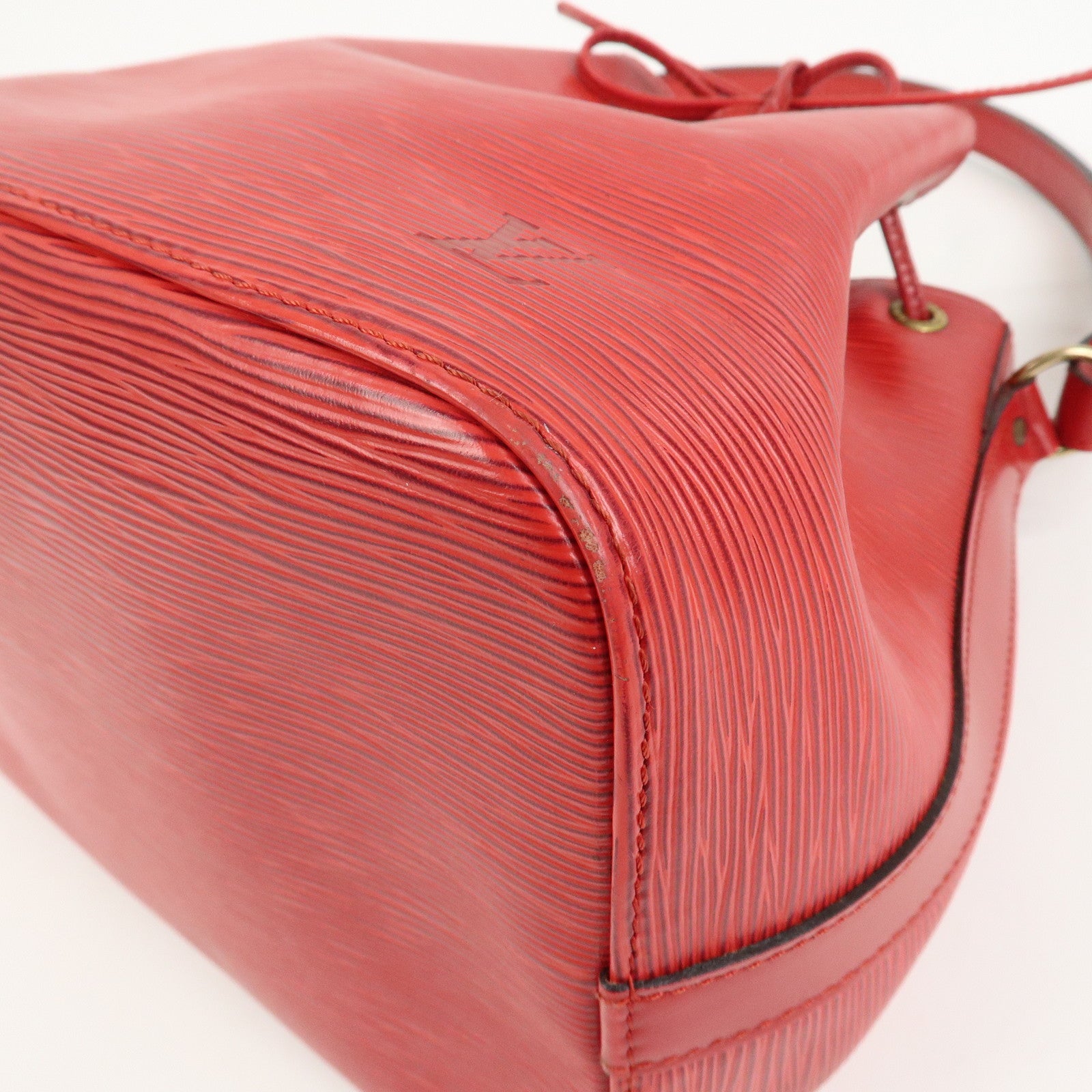 Louis Vuitton Epi Petit Noe Shoulder Bag Castilian Red M44107