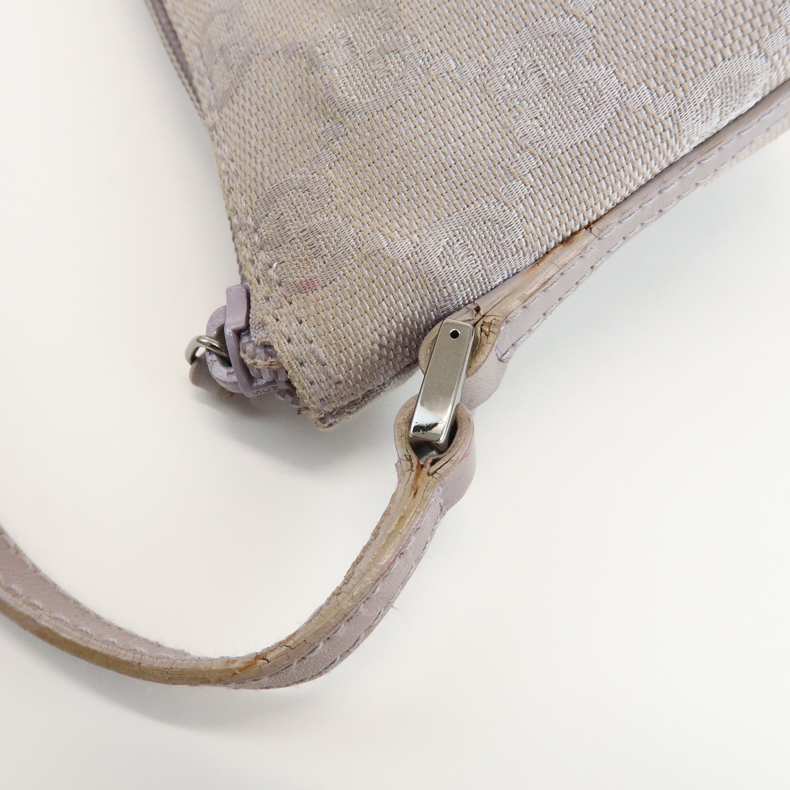 GUCCI Boat Bag GG Canvas Leather Hand Bag Pouch Light Purple 07198