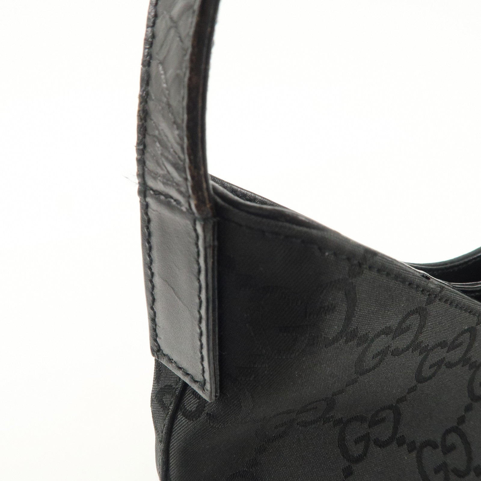 GUCCI GG Nylon Leather Shoulder Bag Hand Bag Silver HDW Black 31769 Used